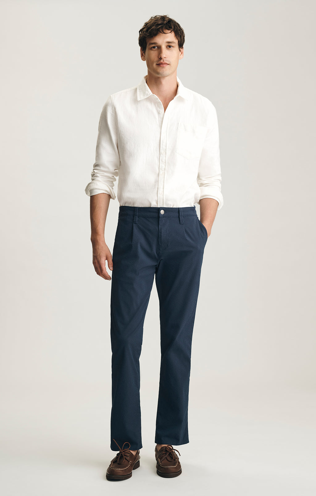 WILL PLEATED STRAIGHT CHINO IN NAVY STRIPE SEERSUCKER - Mavi Jeans