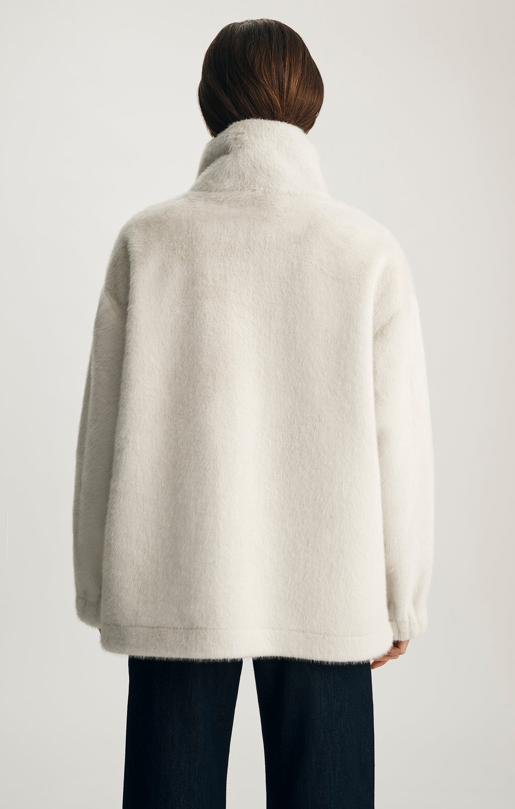 SHERPA JACKET IN RAINY DAY