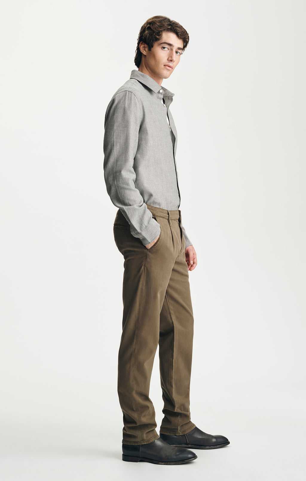 WILL PLEATED STRAIGHT CHINO IN THICKET LUXE TWILL