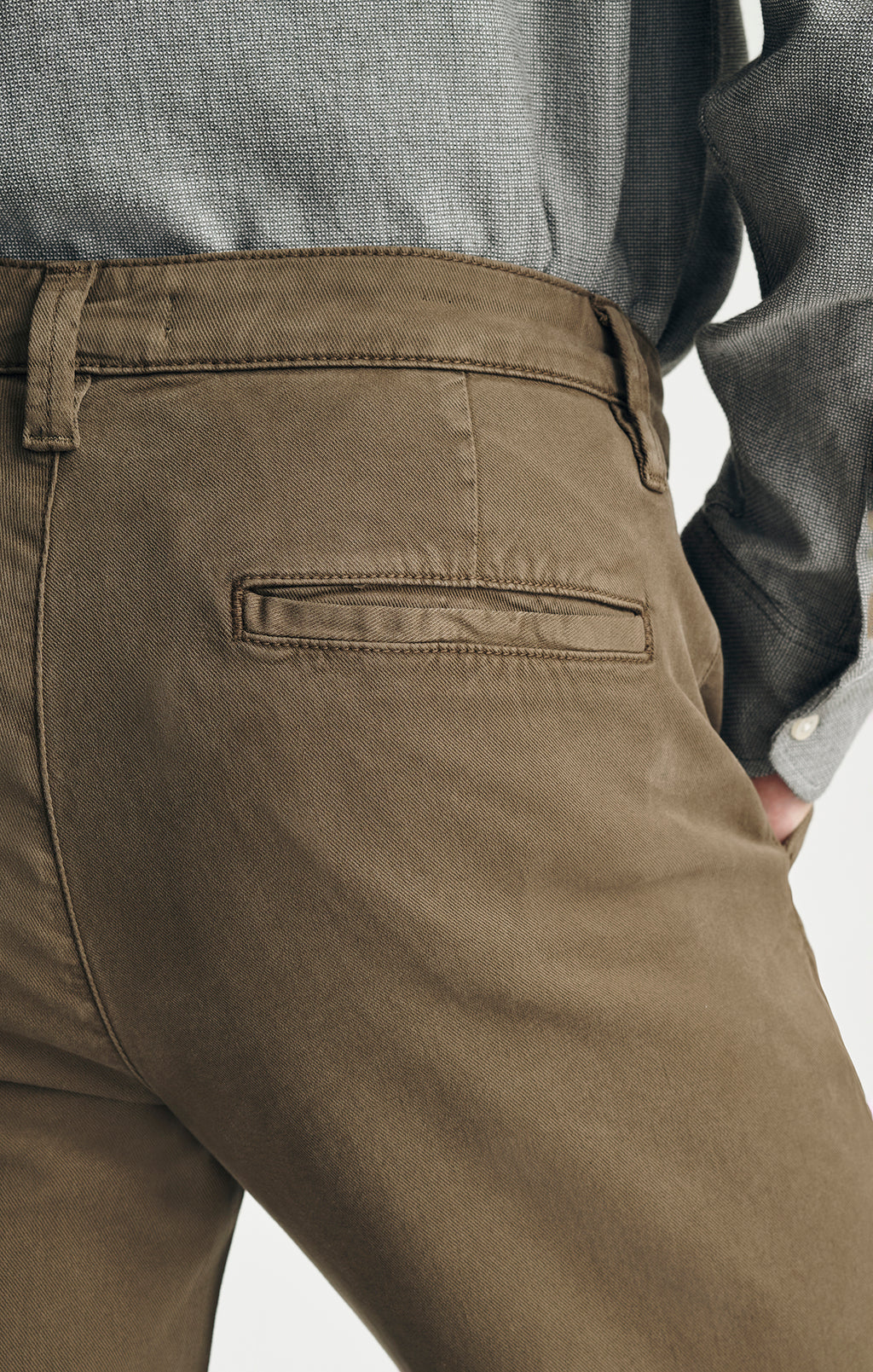 WILL PLEATED STRAIGHT CHINO IN THICKET LUXE TWILL