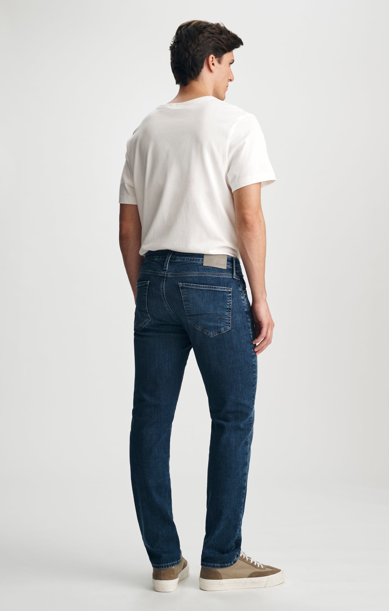 MARCUS SLIM STRAIGHT LEG IN MID BRUSHED WILLIAMSBURG - Mavi Jeans