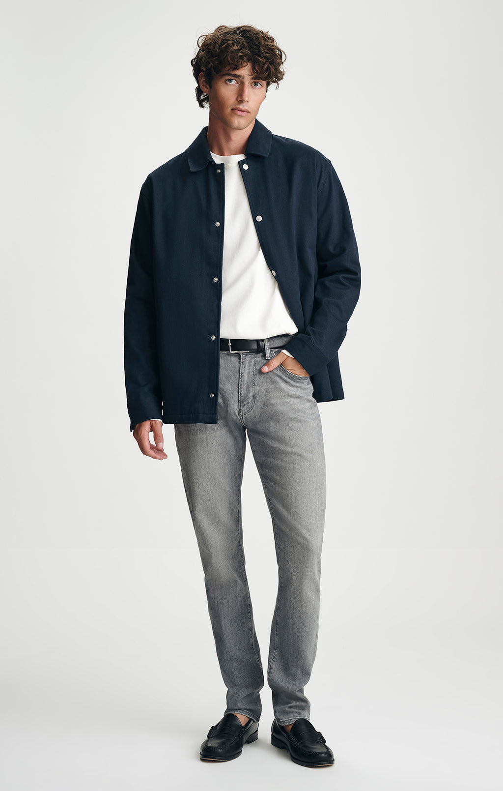 MARCUS SLIM STRAIGHT LEG IN LT SMOKE FEATHER BLUE - Mavi Jeans