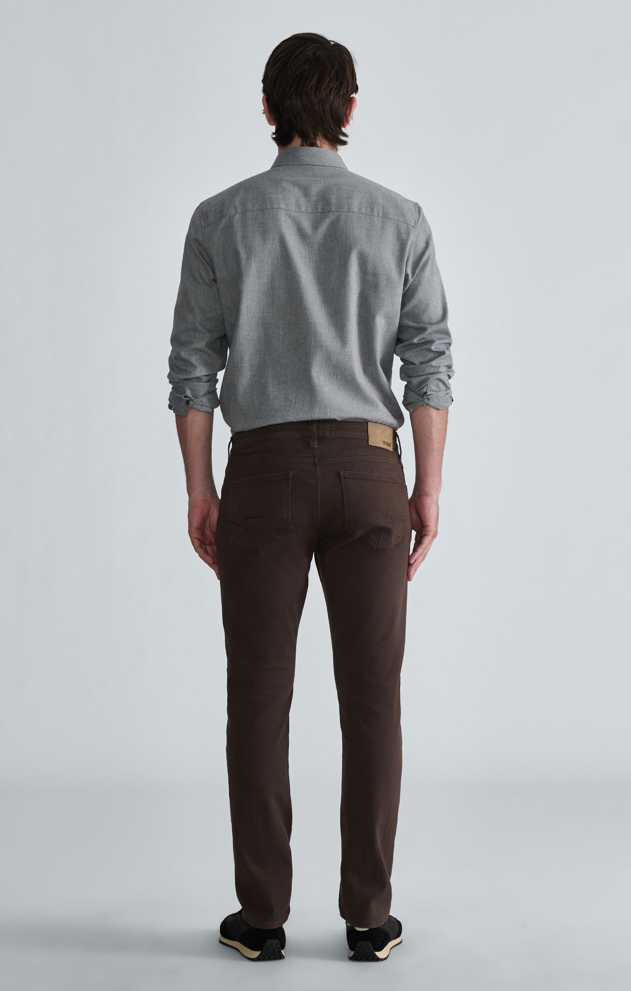 MARCUS SLIM STRAIGHT LEG IN BROWN DENIM - Mavi Jeans