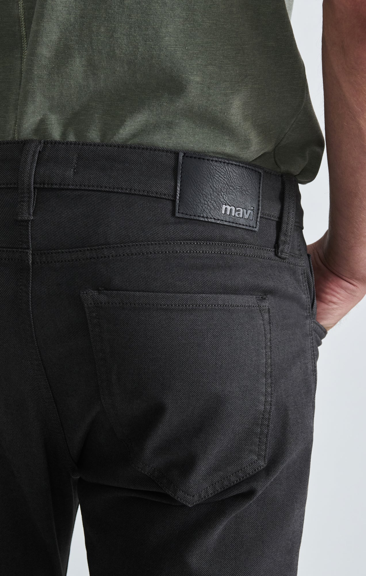 MARCUS SLIM STRAIGHT LEG IN SHARK EXPLORER - Mavi Jeans