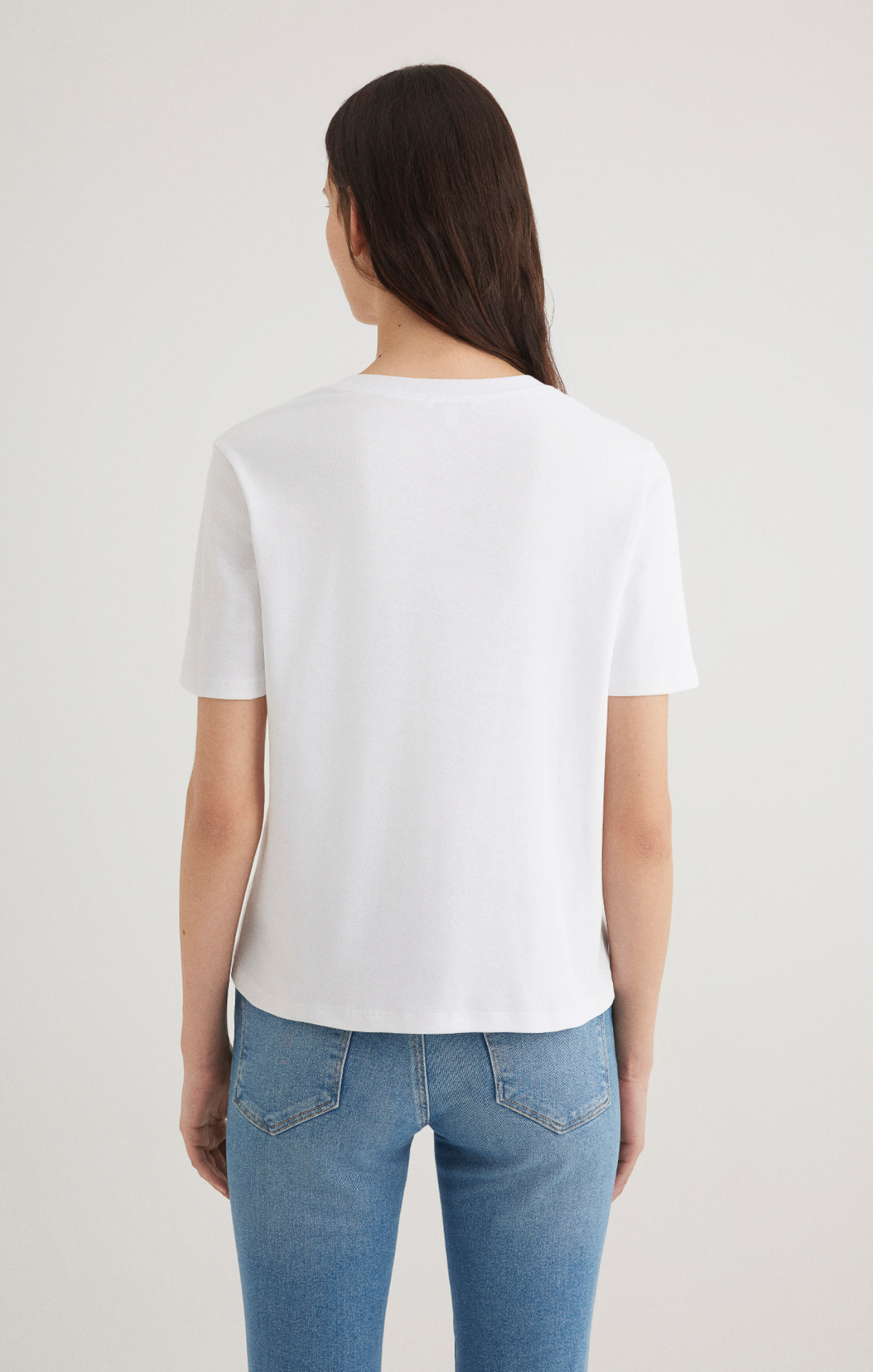 CASUAL SHORT SLEEVE CREW NECK T-SHIRT IN WHITE - Mavi Jeans