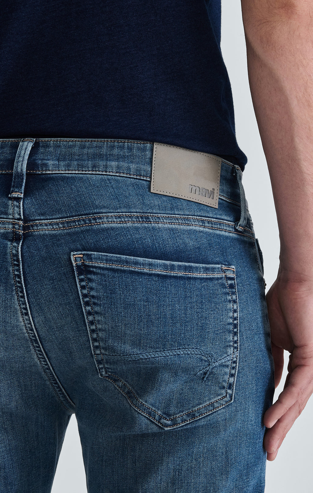 JAKE SLIM LEG IN MID BRUSHED WILLIAMSBURG - Mavi Jeans
