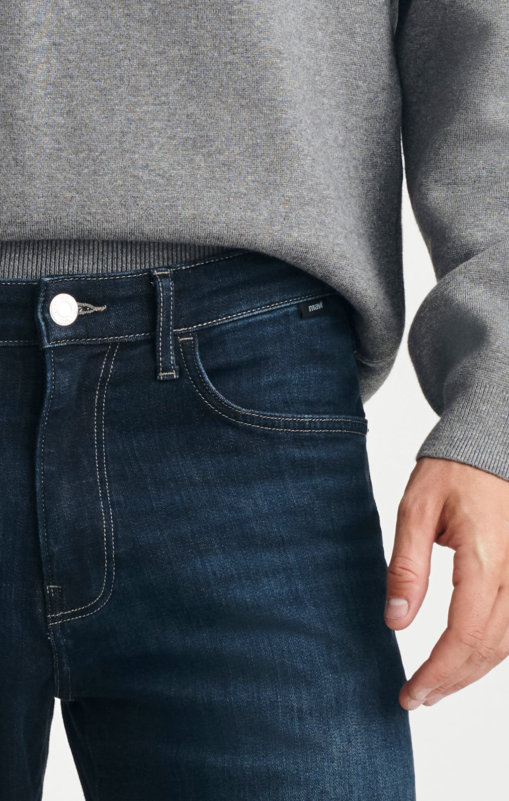 ZACH STRAIGHT LEG IN RINSE BRUSHED FEATHER BLUE - Mavi Jeans