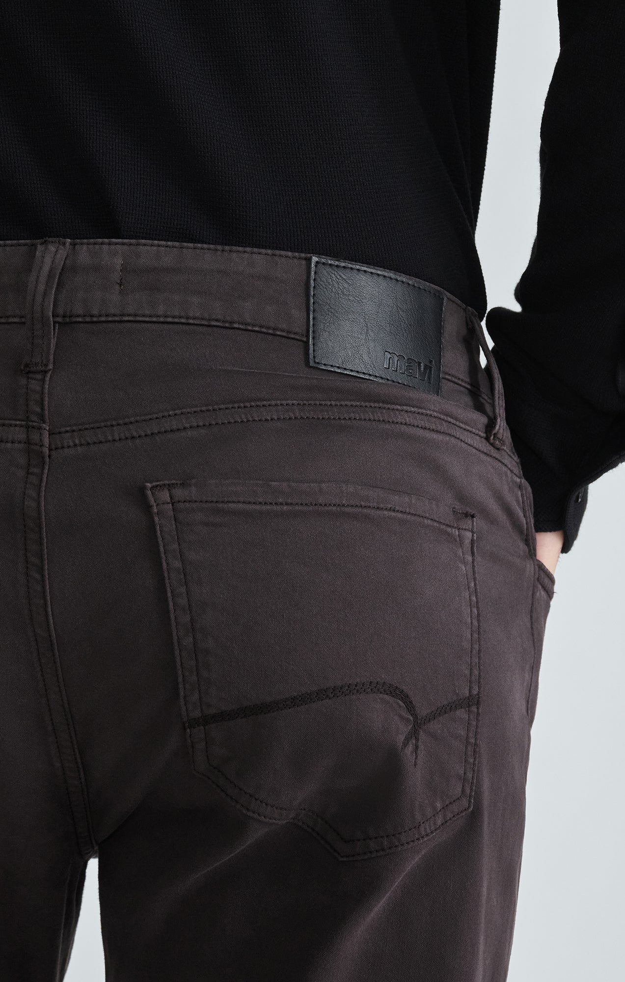 ZACH STRAIGHT LEG IN BEETLE TWILL - Mavi Jeans