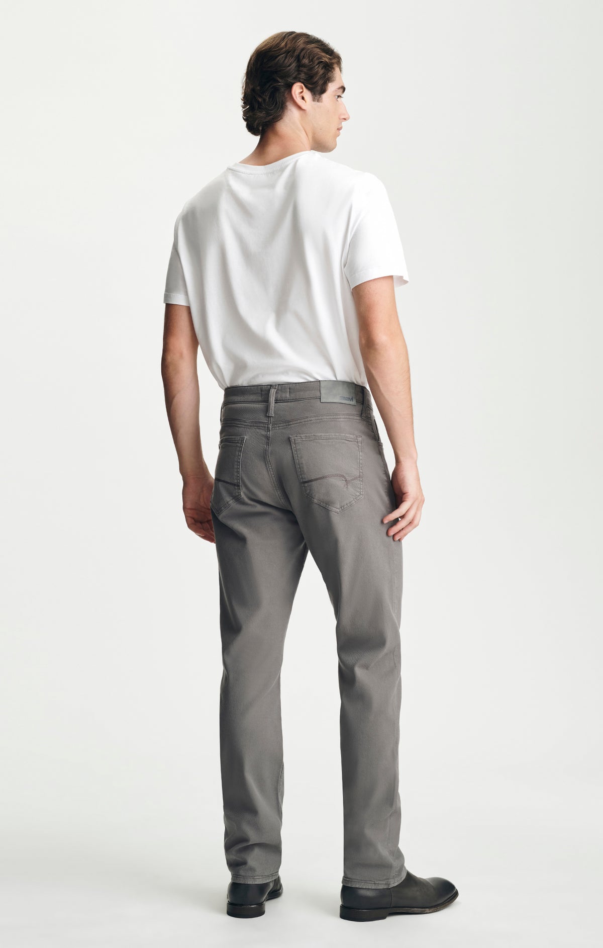 ZACH STRAIGHT LEG IN GRIFFIN LUXE TWILL