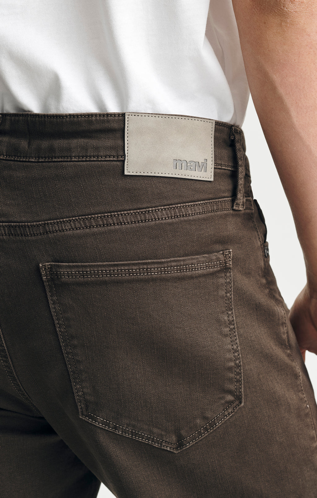 ZACH STRAIGHT LEG IN BROWN DENIM - Mavi Jeans