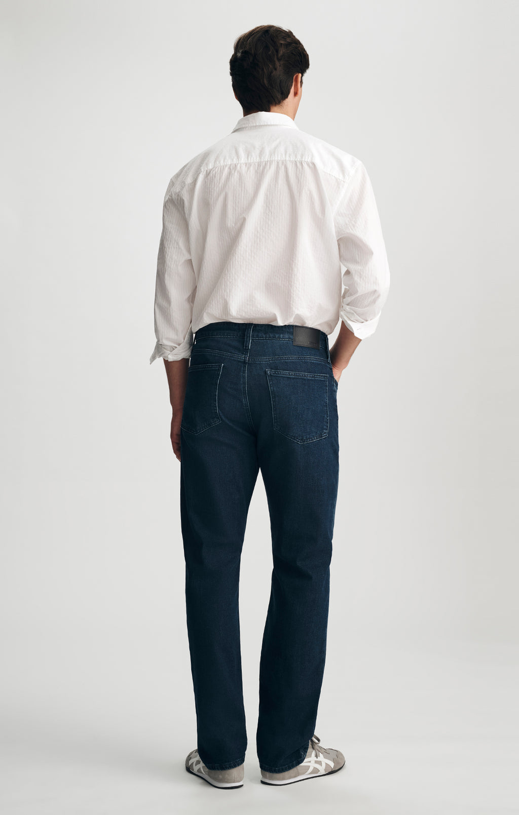 ZACH STRAIGHT LEG JEANS IN DEEP FEATHER - Mavi Jeans