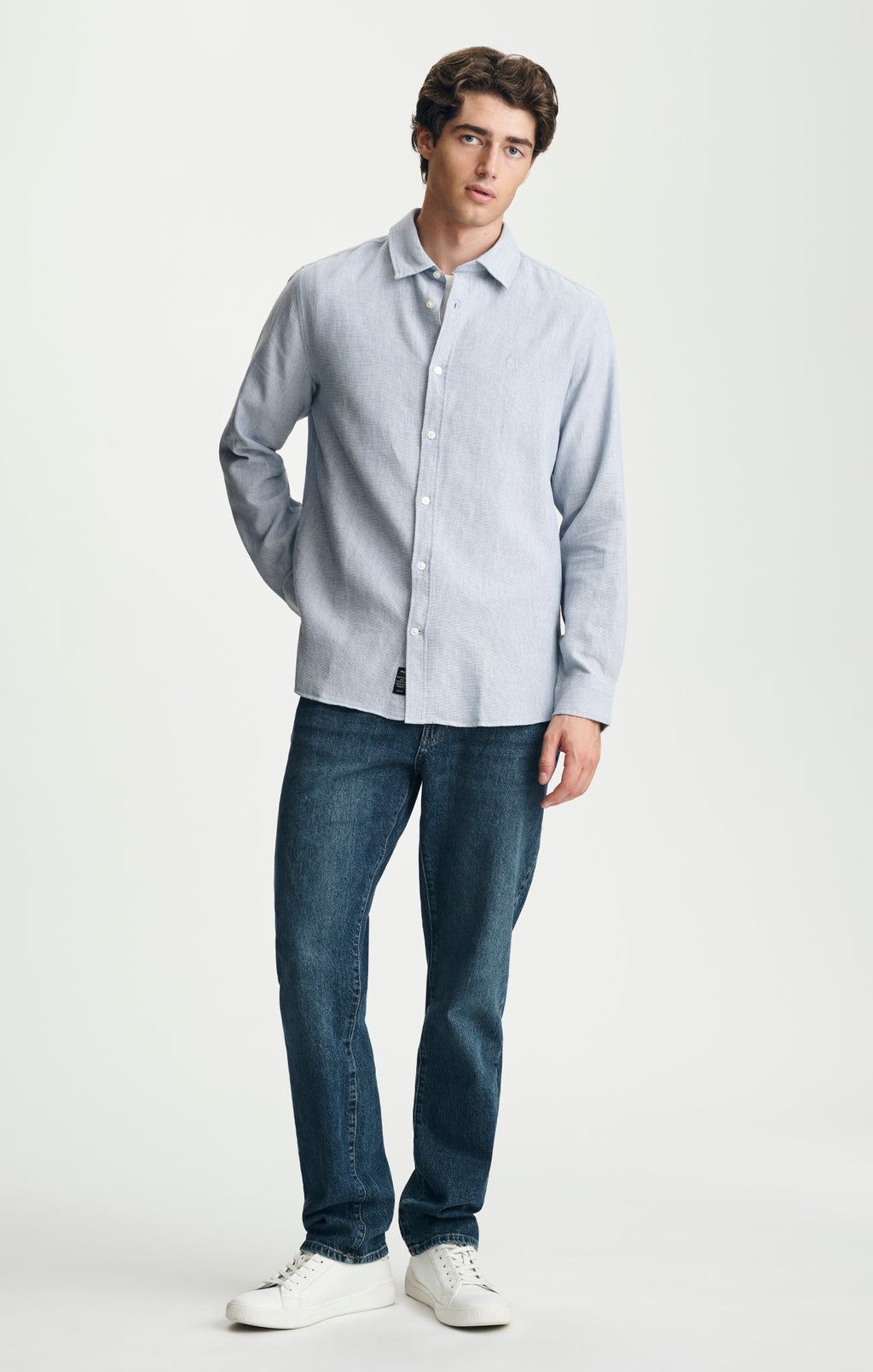 SLIM BUTTON-UP SHIRT IN COUNTRY BLUE