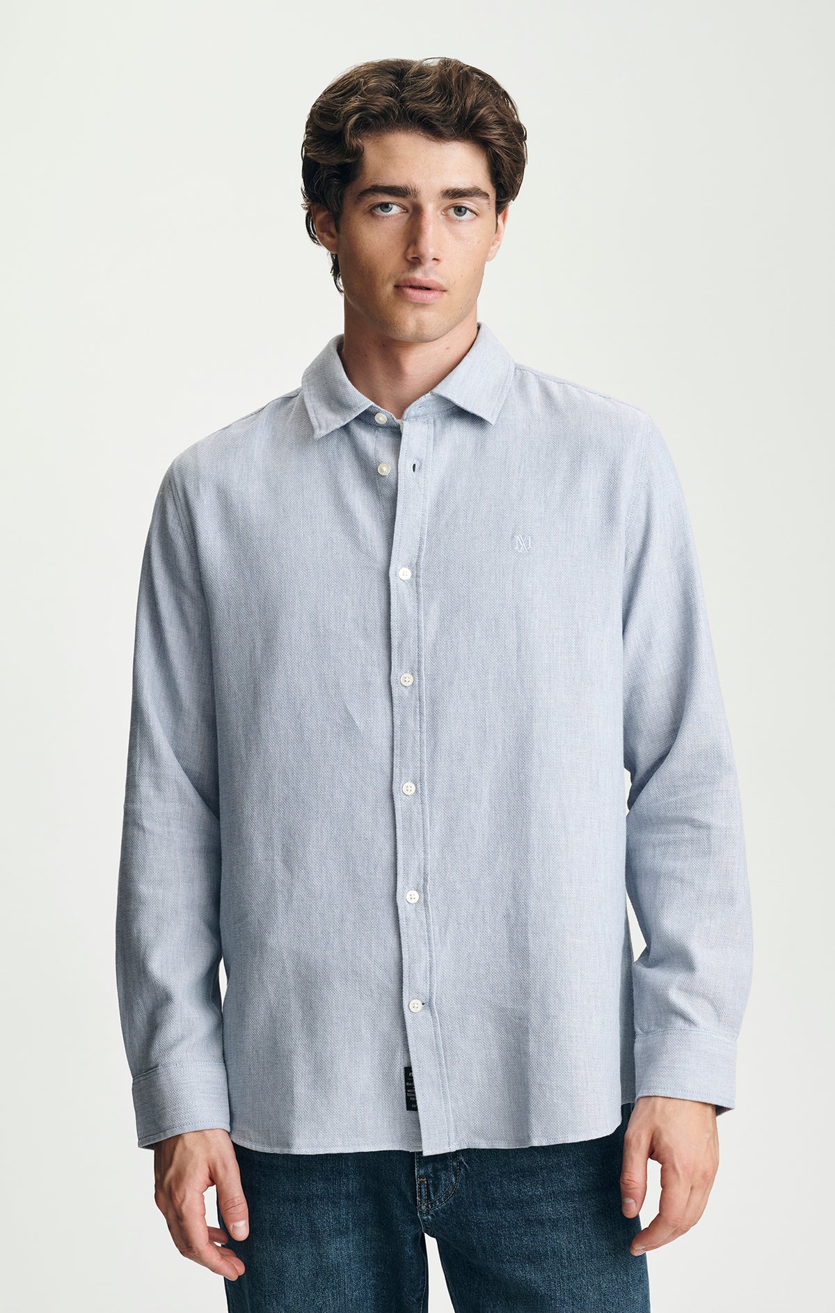 SLIM BUTTON-UP SHIRT IN COUNTRY BLUE