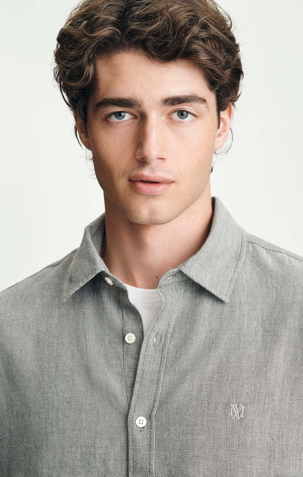 SLIM BUTTON-UP SHIRT IN KAMBABA