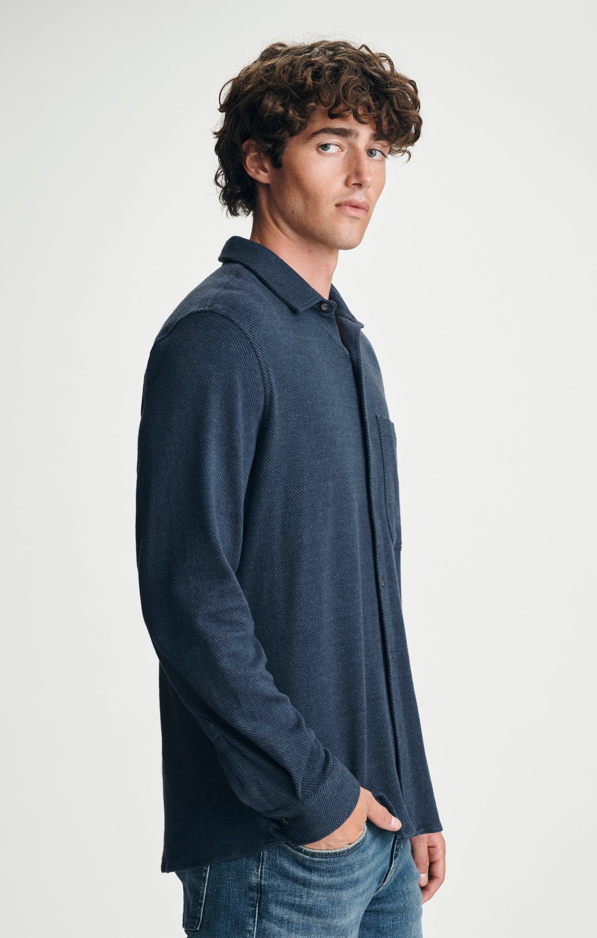 TEXTURED ONE POCKET BUTTON-UP SHIRT IN NAVY - Mavi Jeans