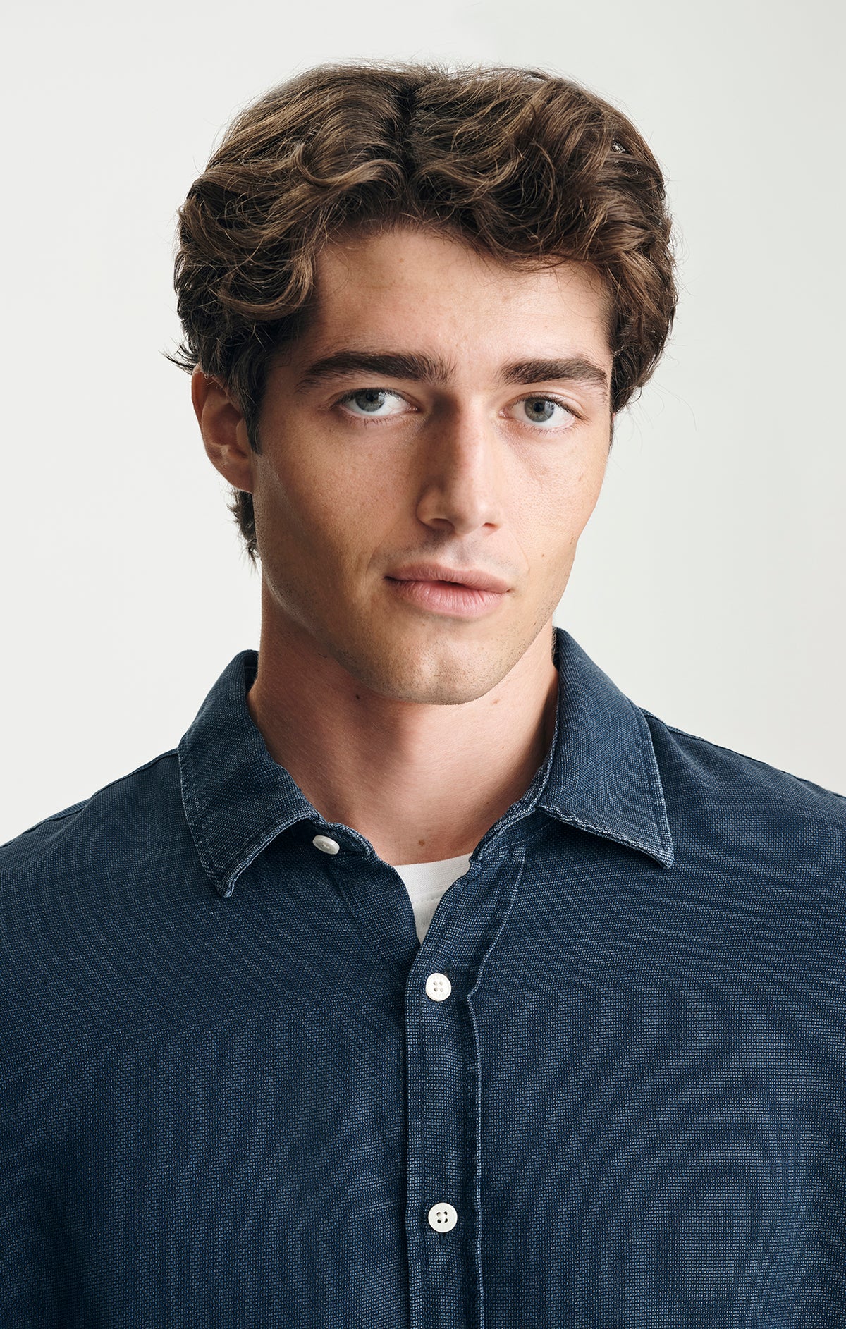 TENCEL™ BUTTON-UP SHIRT IN DARK INDIGO
