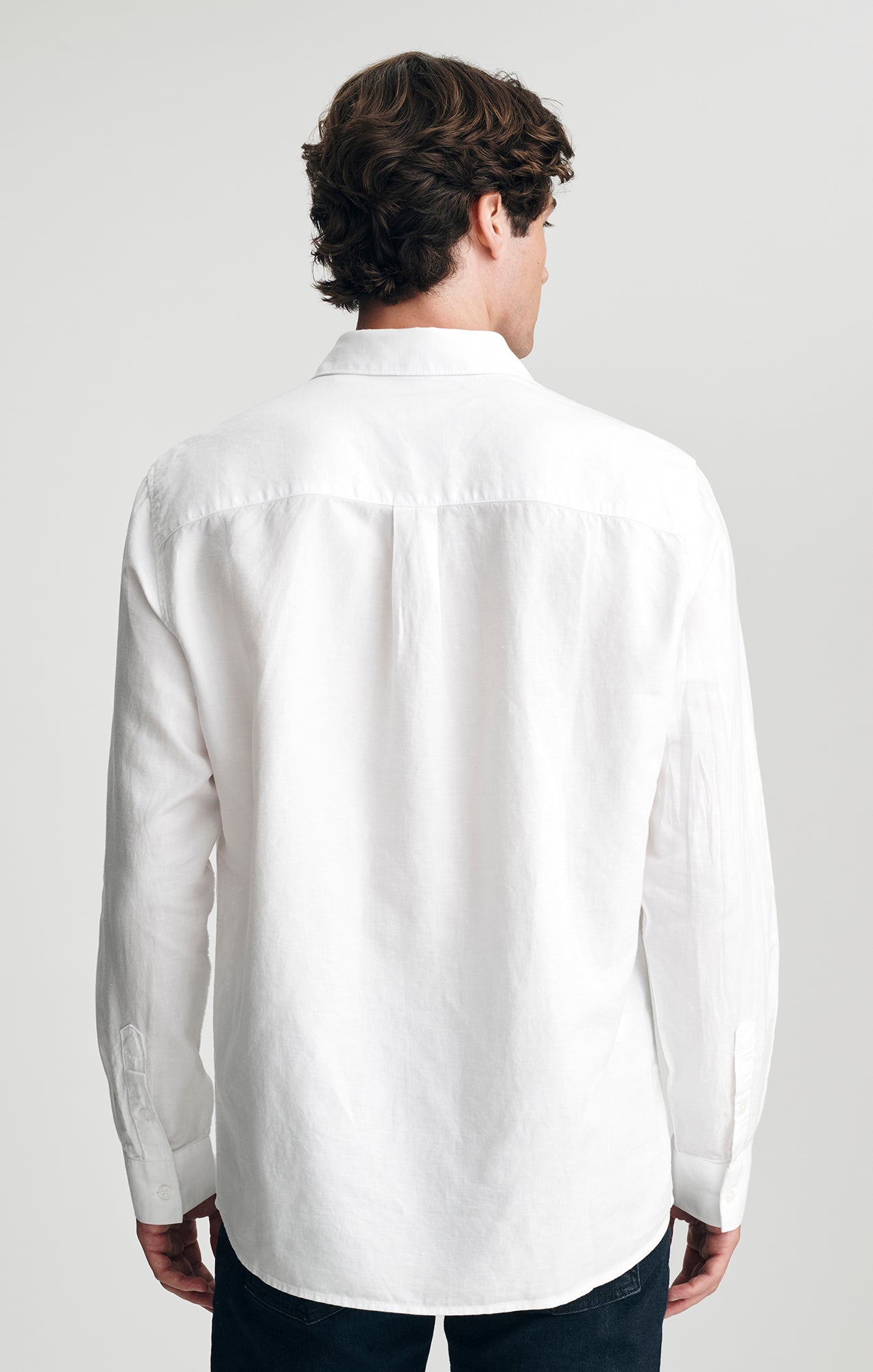 BUTTON-UP SHIRT IN WHITE