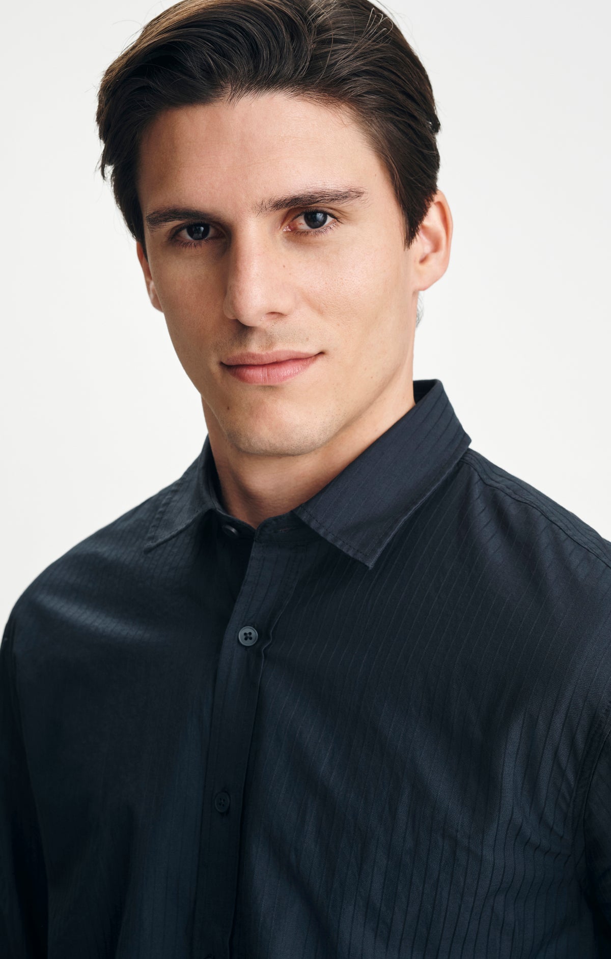 BUTTON-UP SHIRT IN DARK NAVY - Mavi Jeans