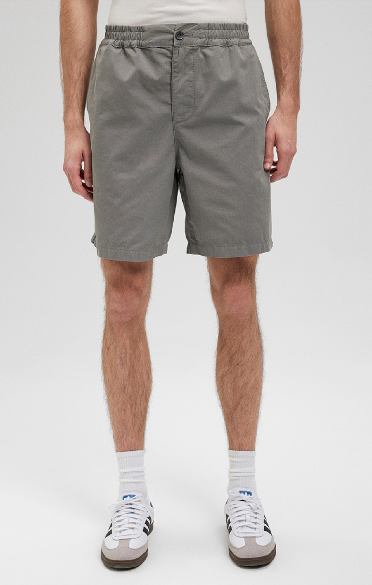 CHINO SHORTS IN SEDONA SAGE - Mavi Jeans