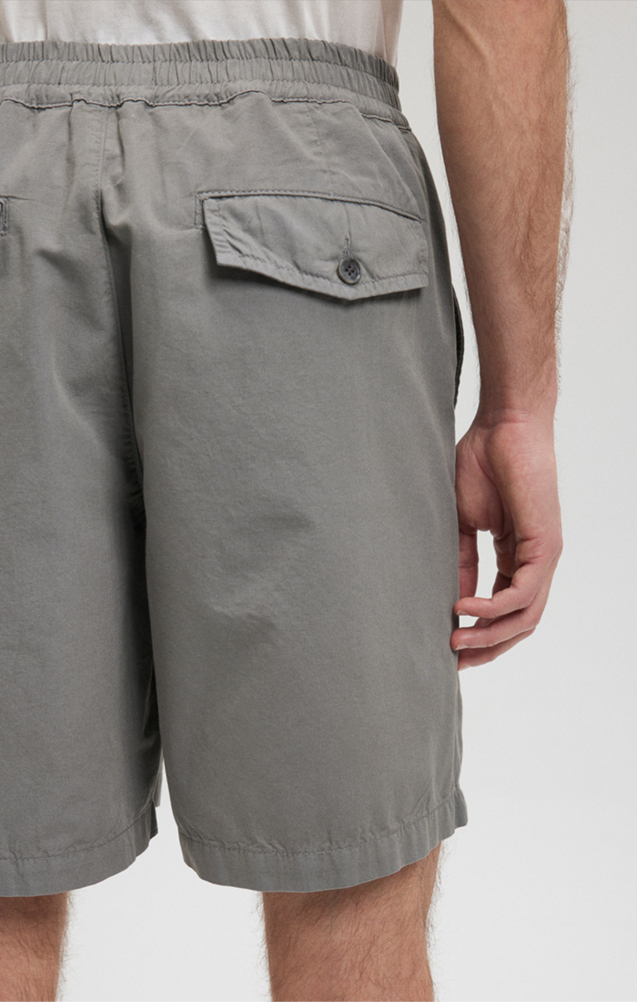 CHINO SHORTS IN SEDONA SAGE - Mavi Jeans