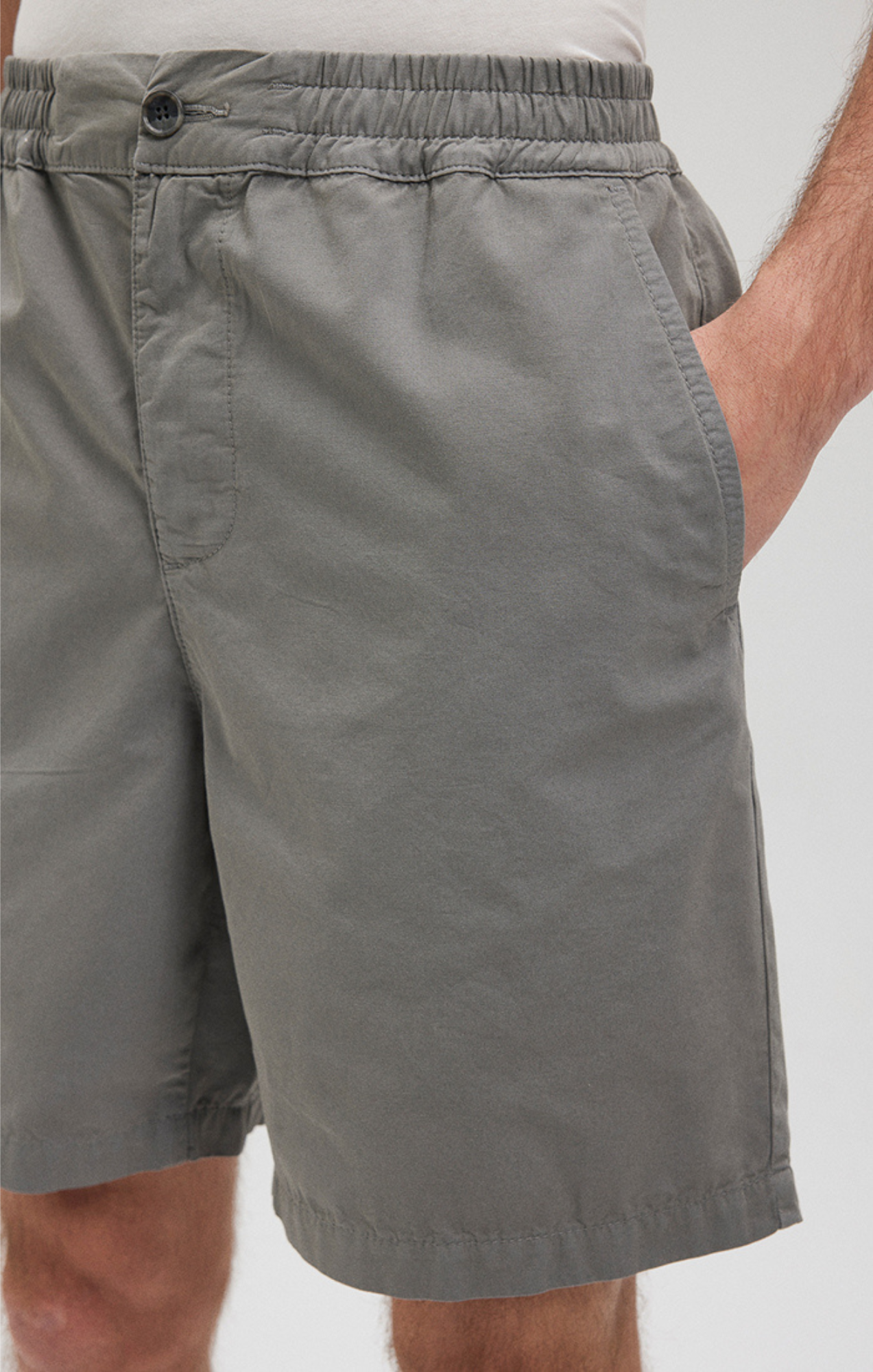 CHINO SHORTS IN SEDONA SAGE - Mavi Jeans