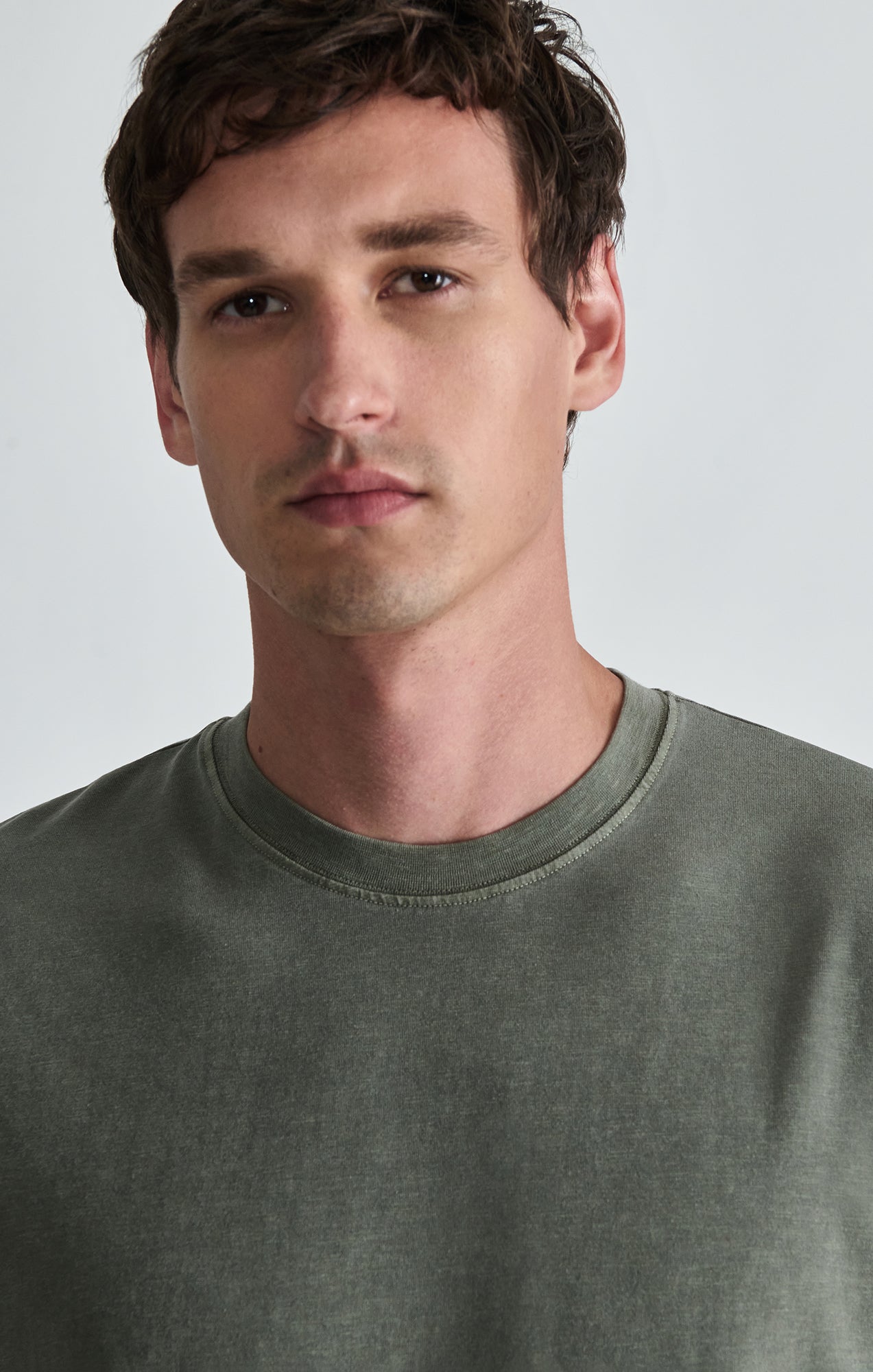 SOFT SLUB CREW NECK T-SHIRT IN BEETLE - Mavi Jeans