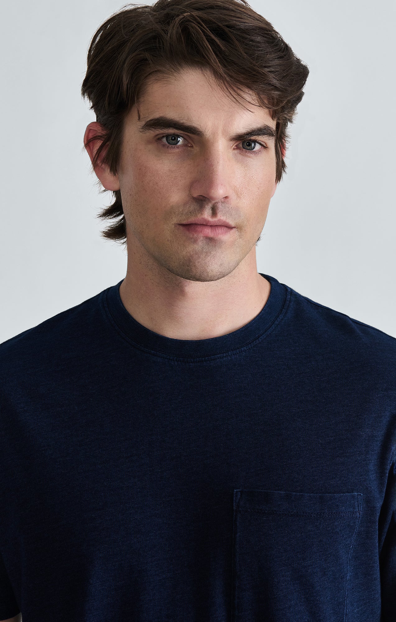 POCKET CREW NECK T-SHIRT IN DARK INDIGO - Mavi Jeans
