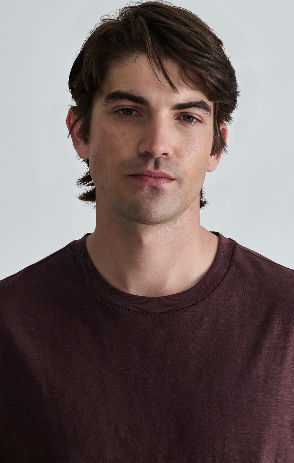 SLUB CREW NECK T-SHIRT IN FUDGE - Mavi Jeans