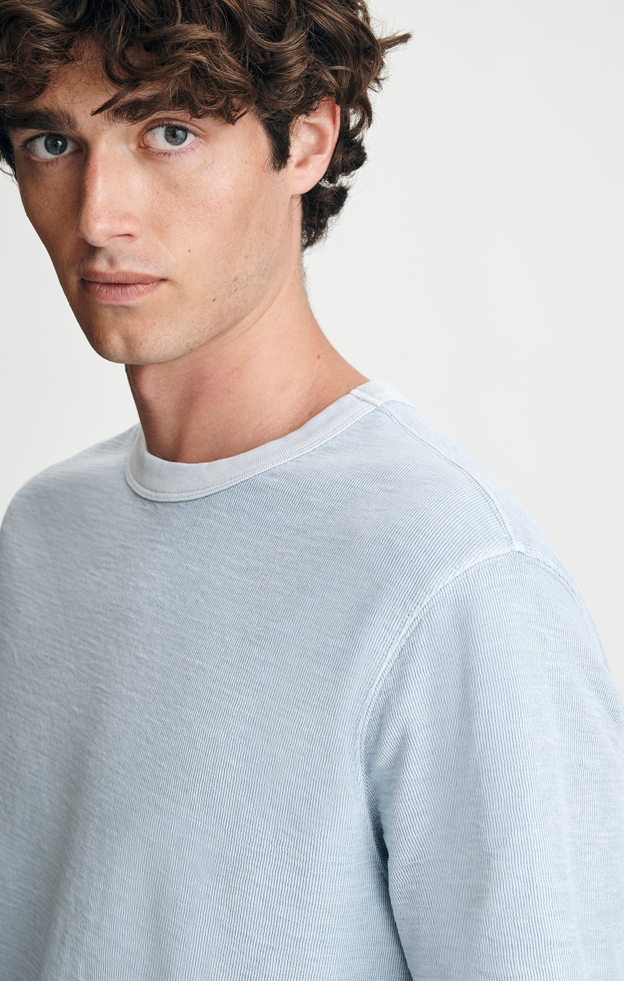HERITAGE CREW NECK T-SHIRT IN CELESTIAL BLUE - Mavi Jeans