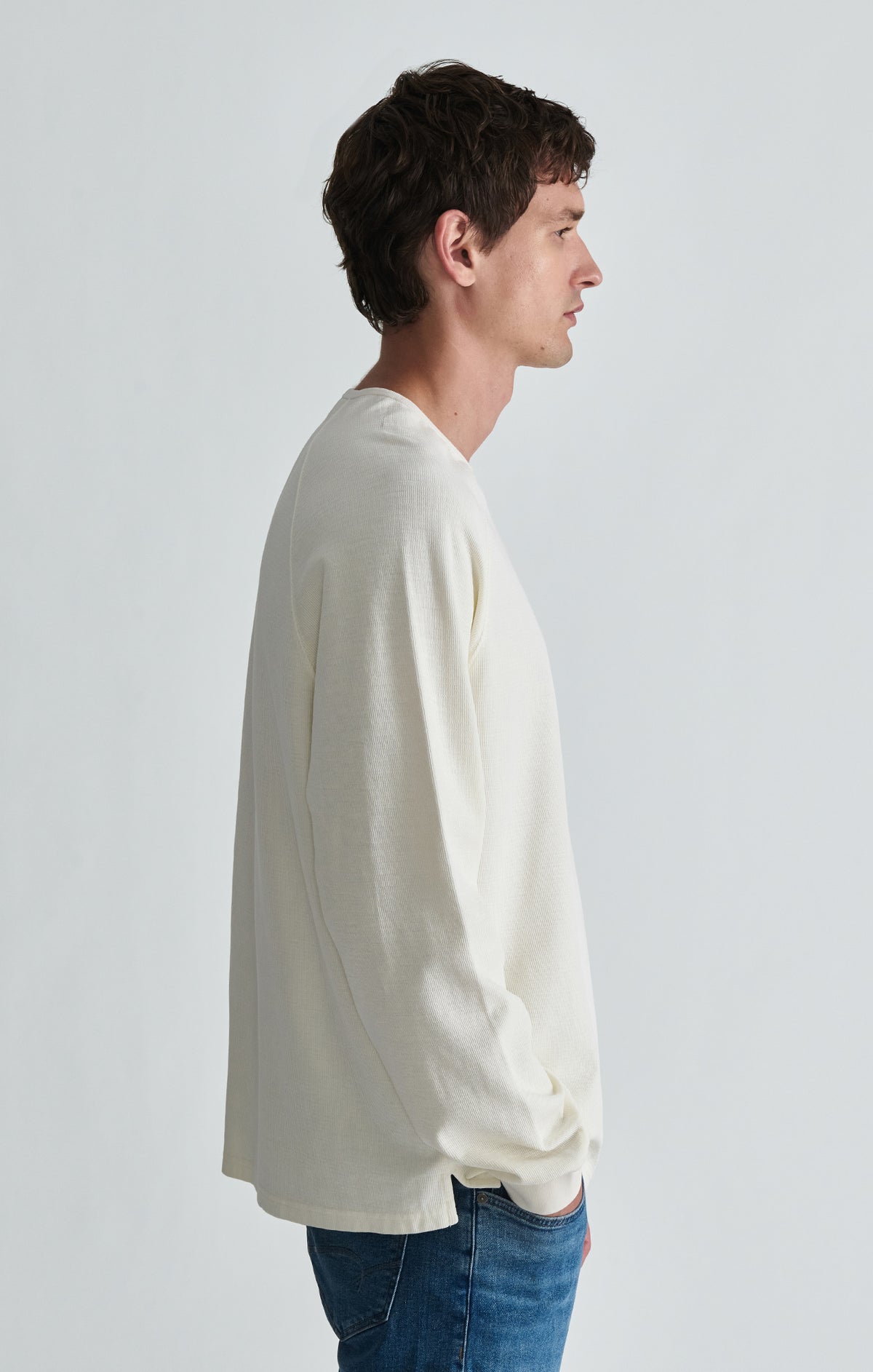 INTERLOCK RAGLAN LONG SLEEVE T-SHIRT IN EGRET - Mavi Jeans