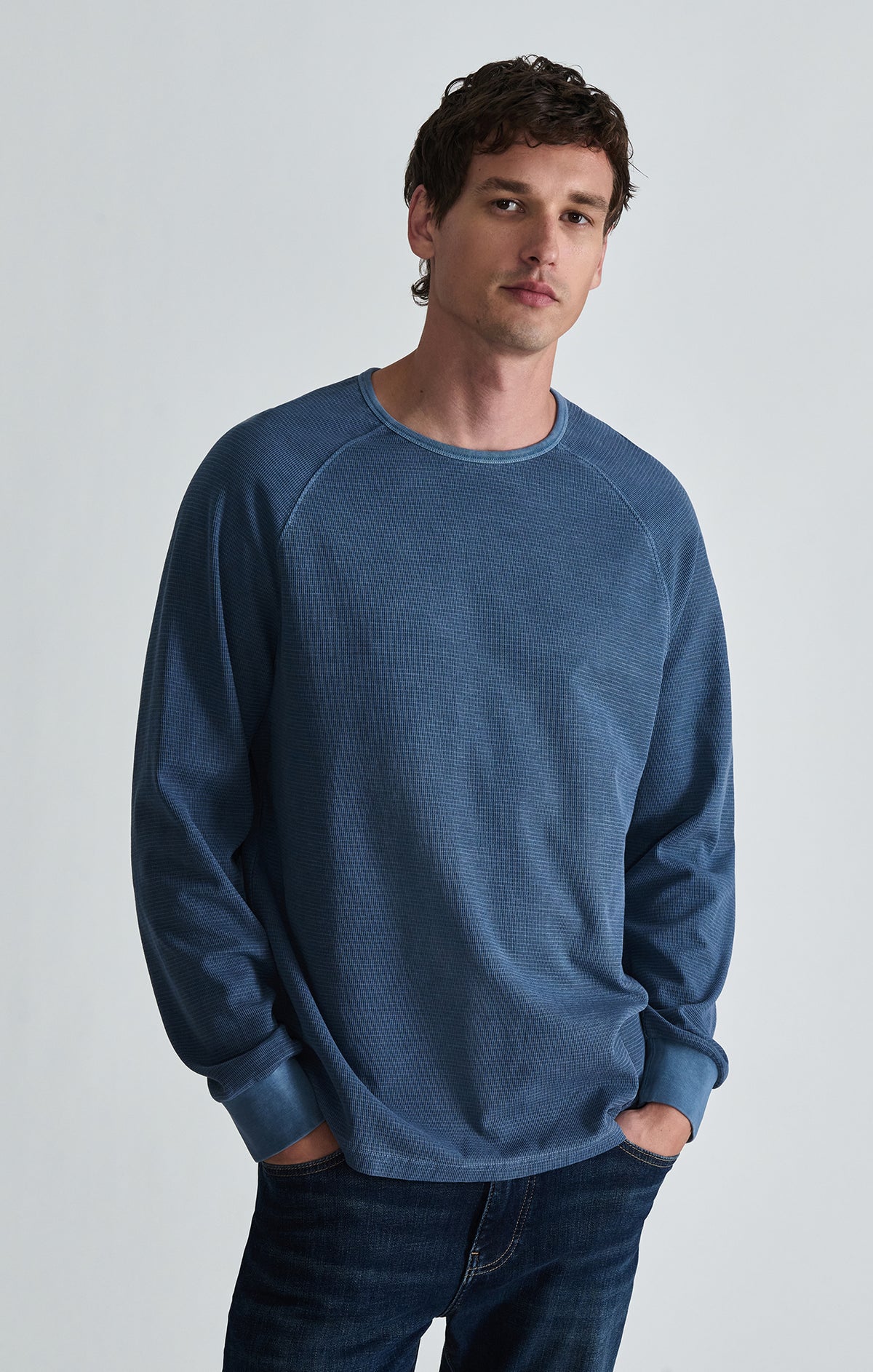 INTERLOCK RAGLAN LONG SLEEVE T-SHIRT IN VINTAGE INDIGO - Mavi Jeans