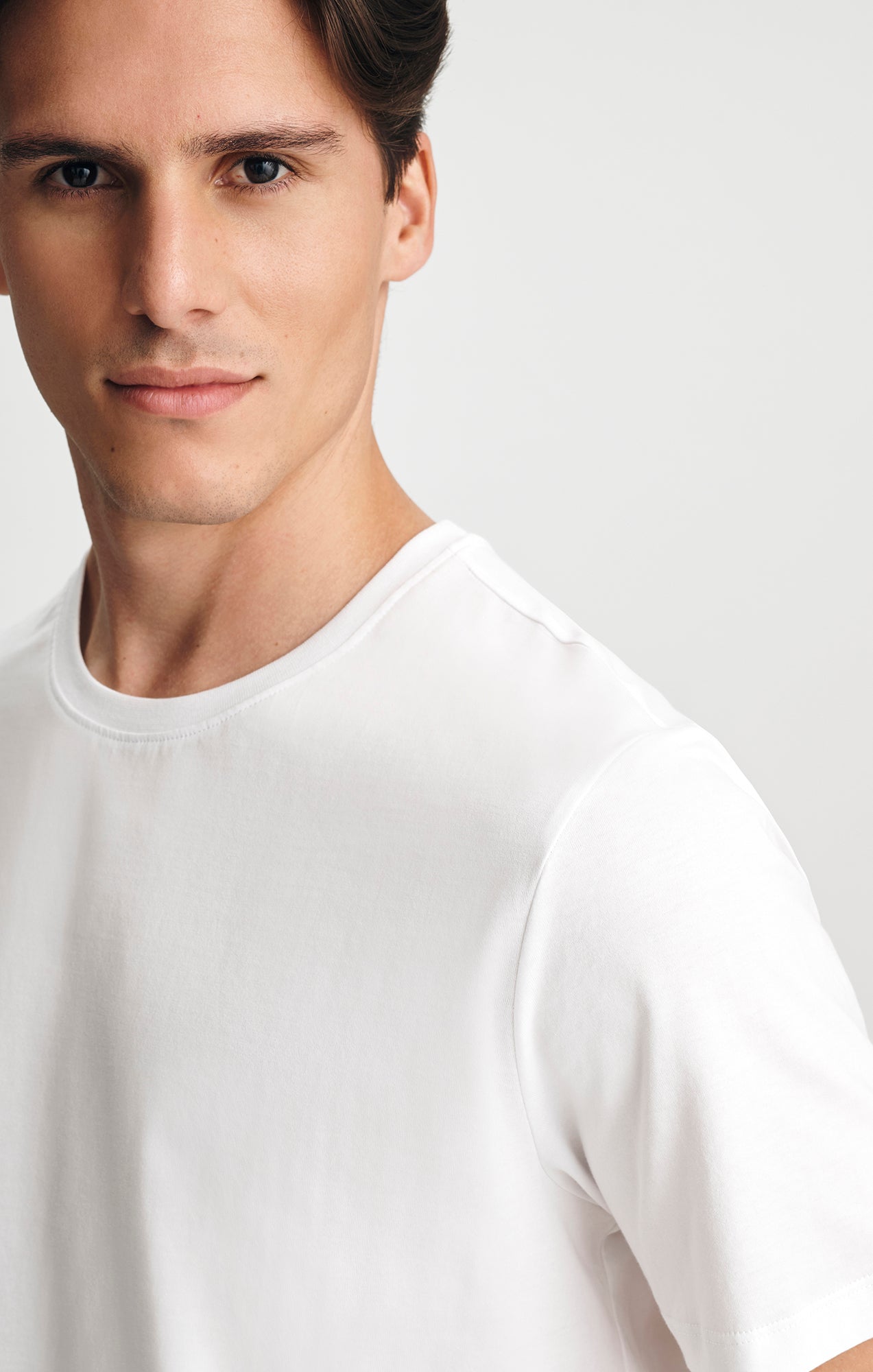 PIMA CREW NECK T-SHIRT IN WHITE