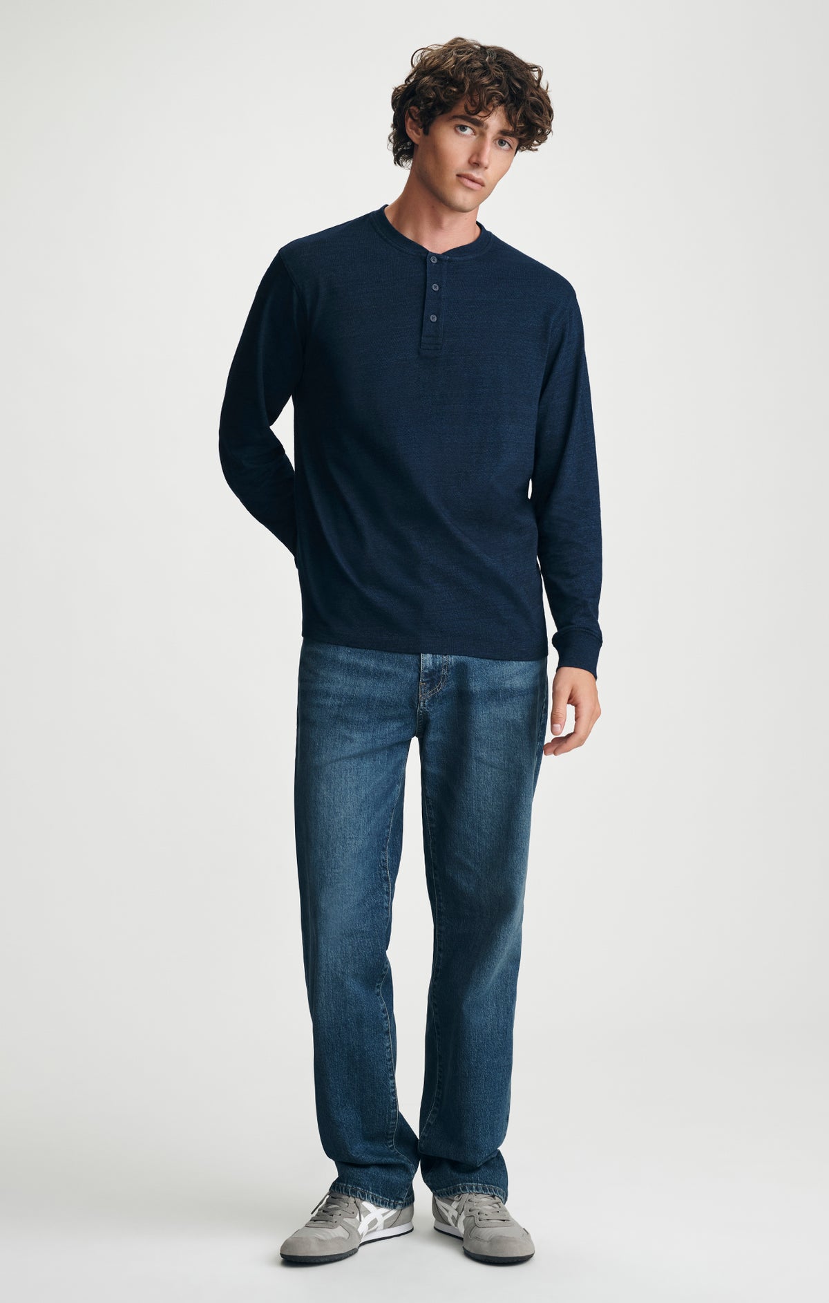 LONG SLEEVE HENLEY T-SHIRT IN DARK INDIGO - Mavi Jeans