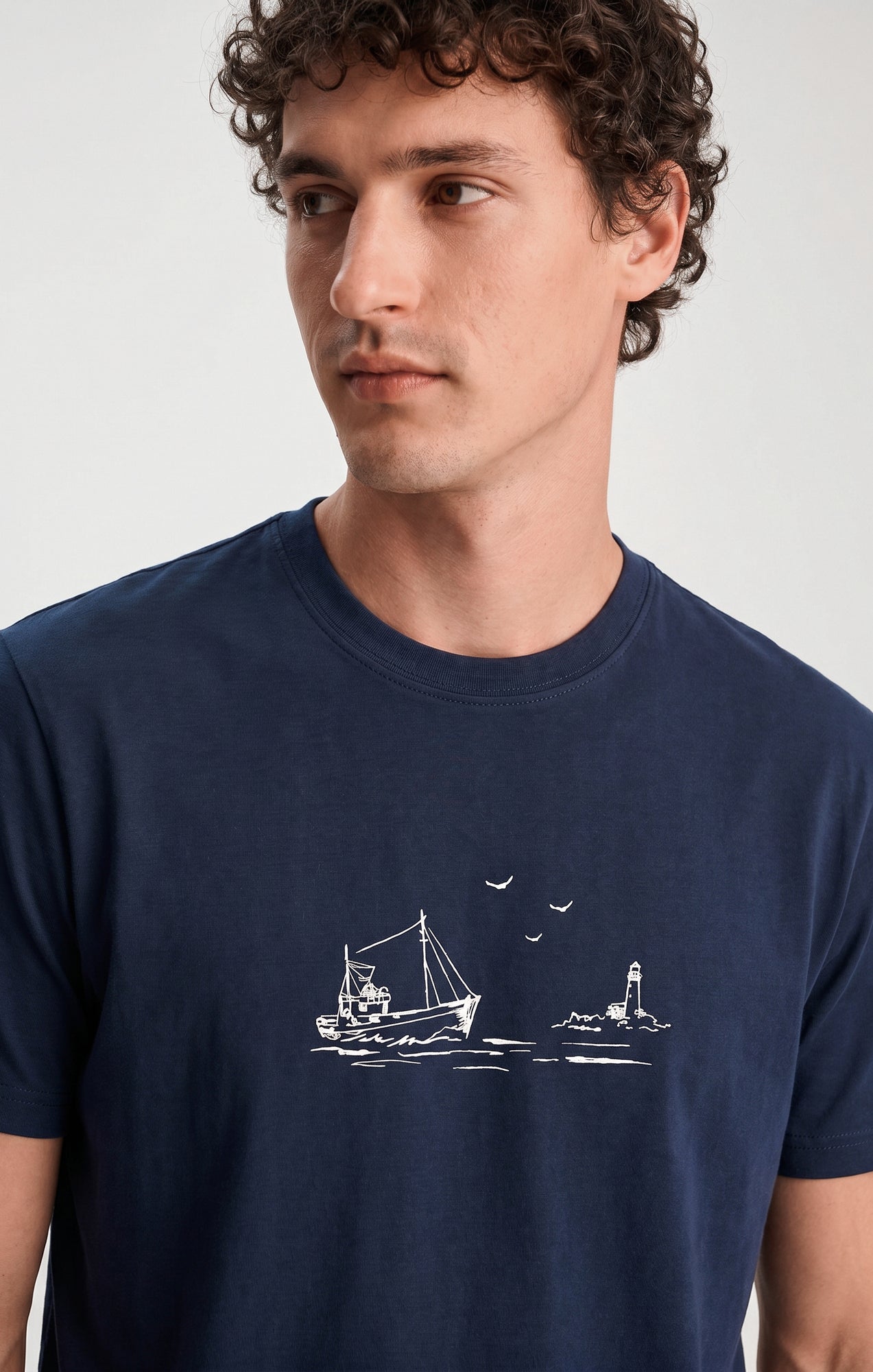 SAILBOAT GRAPHIC T-SHIRT IN BLACK IRIS - Mavi Jeans