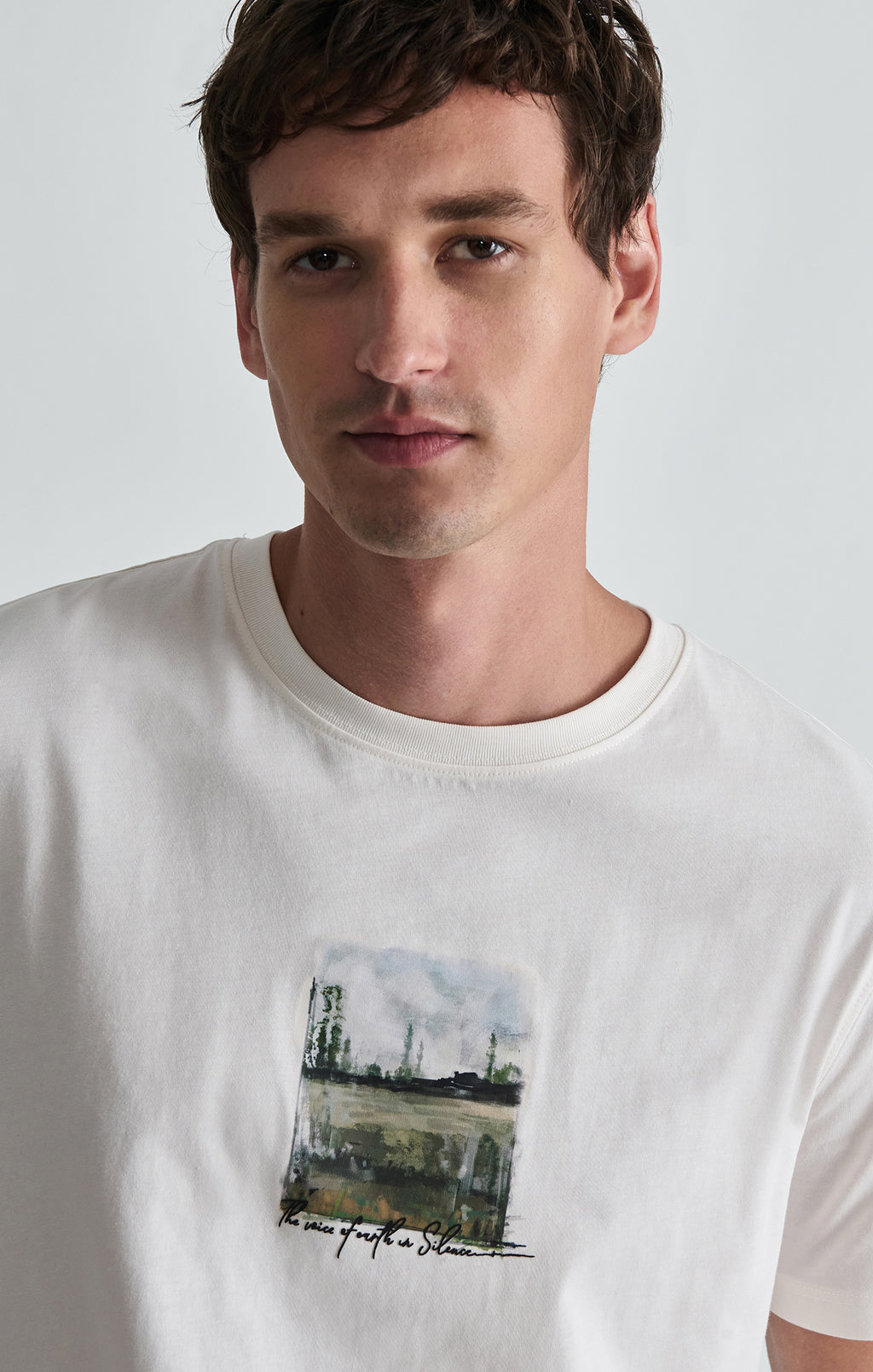 LANDSCAPE GRAPHIC T-SHIRT IN ANTIQUE WHITE - Mavi Jeans