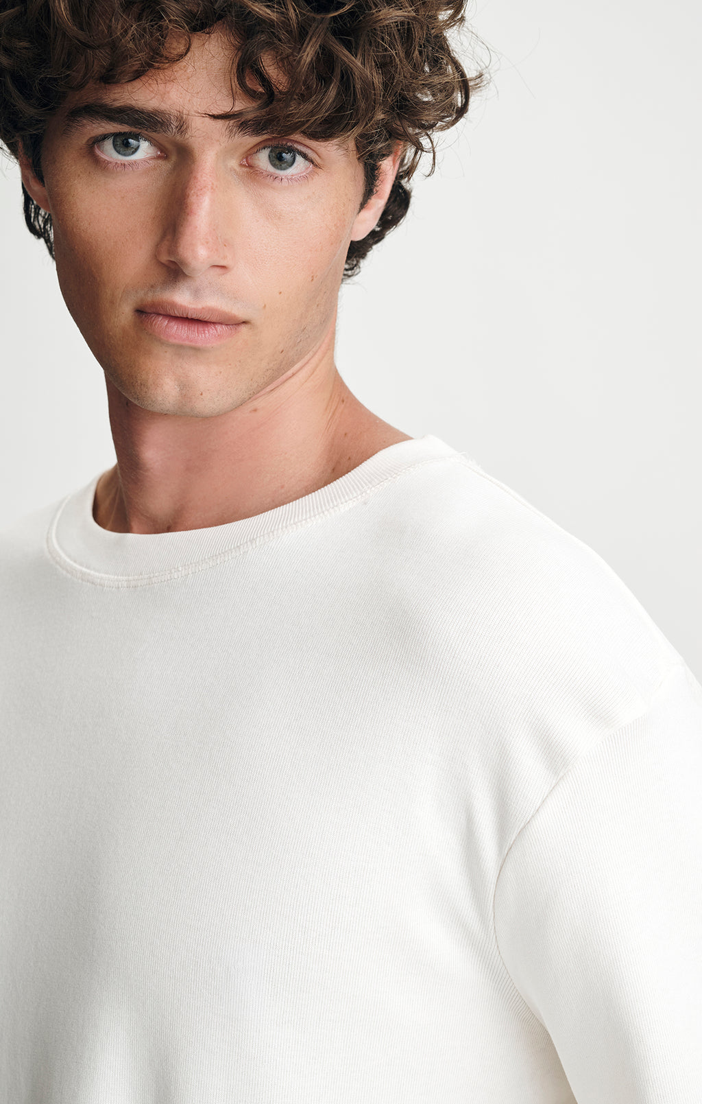 LONG SLEEVE CREW NECK T-SHIRT IN ANTIQUE WHITE - Mavi Jeans