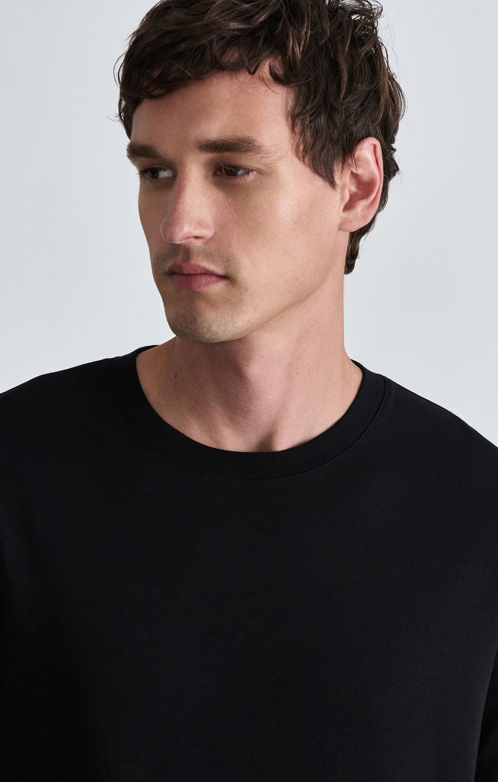 INTERLOCK CREW NECK T-SHIRT IN BLACK - Mavi Jeans