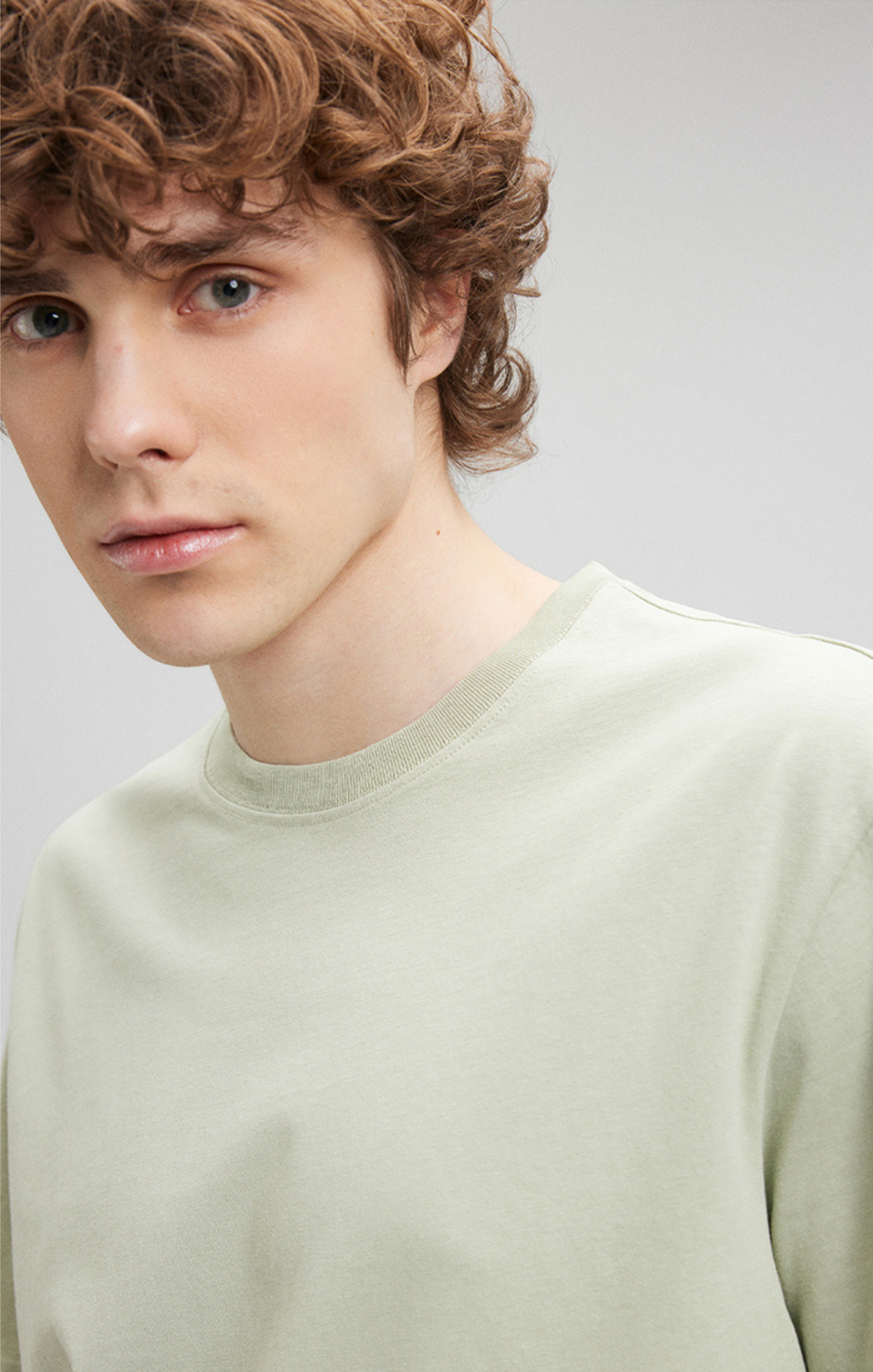 CLASSIC CREW NECK T-SHIRT IN DESERT SAGE - Mavi Jeans