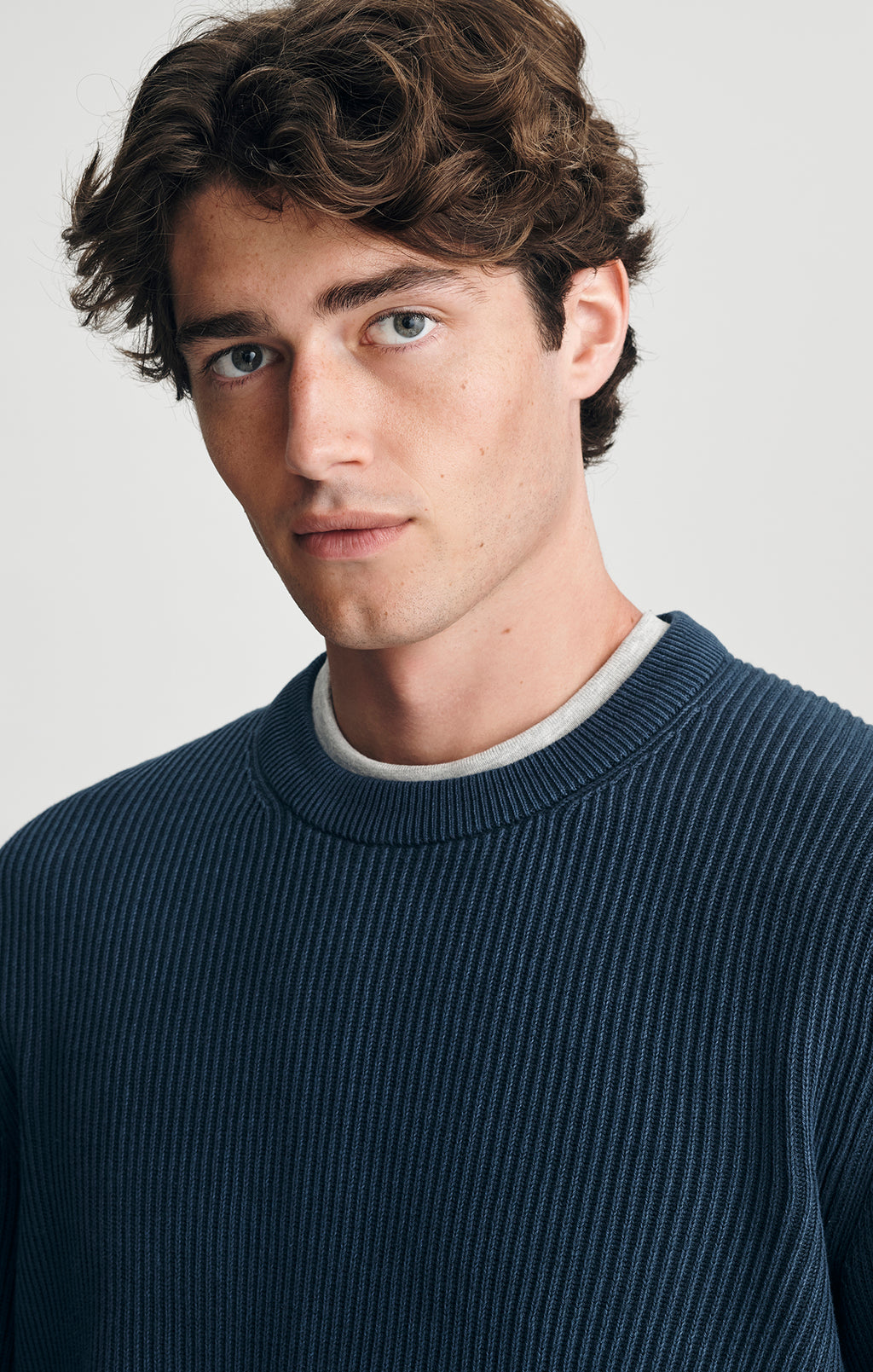 ACID WASH CREW NECK SWEATER IN TOTAL ECLIPSE - Mavi Jeans