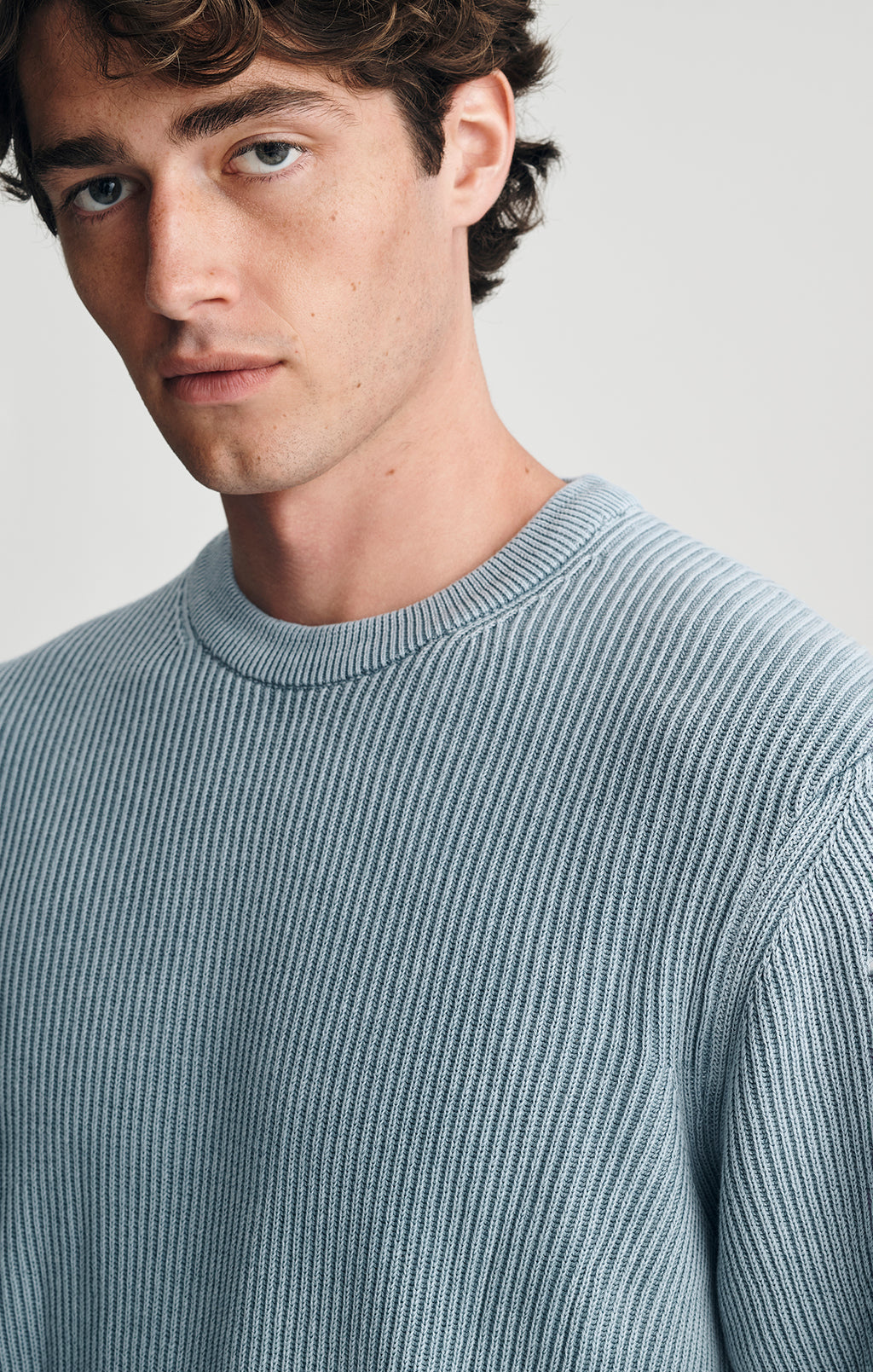 ACID WASH CREW NECK SWEATER IN FADED DENIM - Mavi Jeans