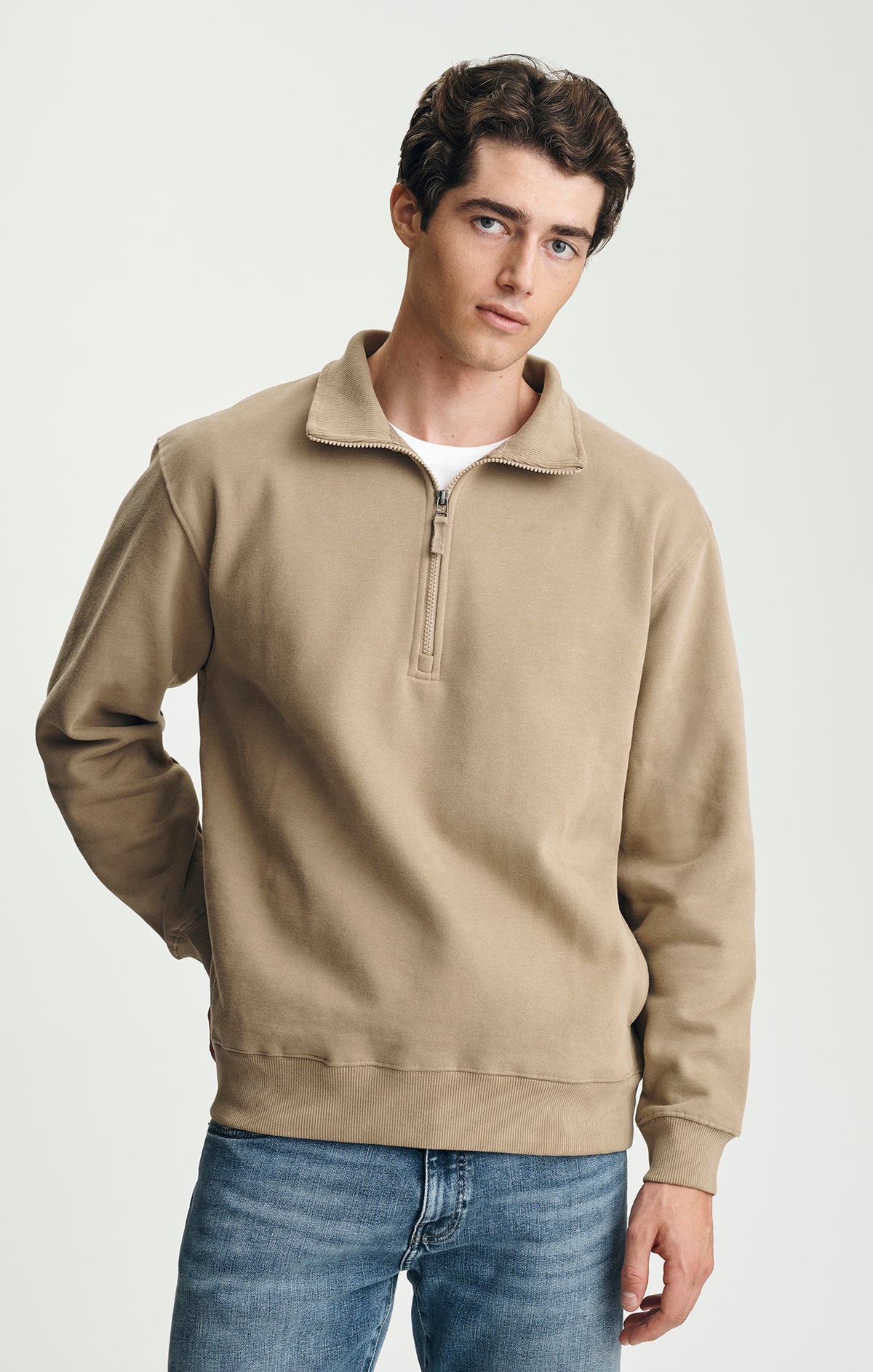 FLEECE QUARTER ZIP SWEATSHIRT IN BEIGE