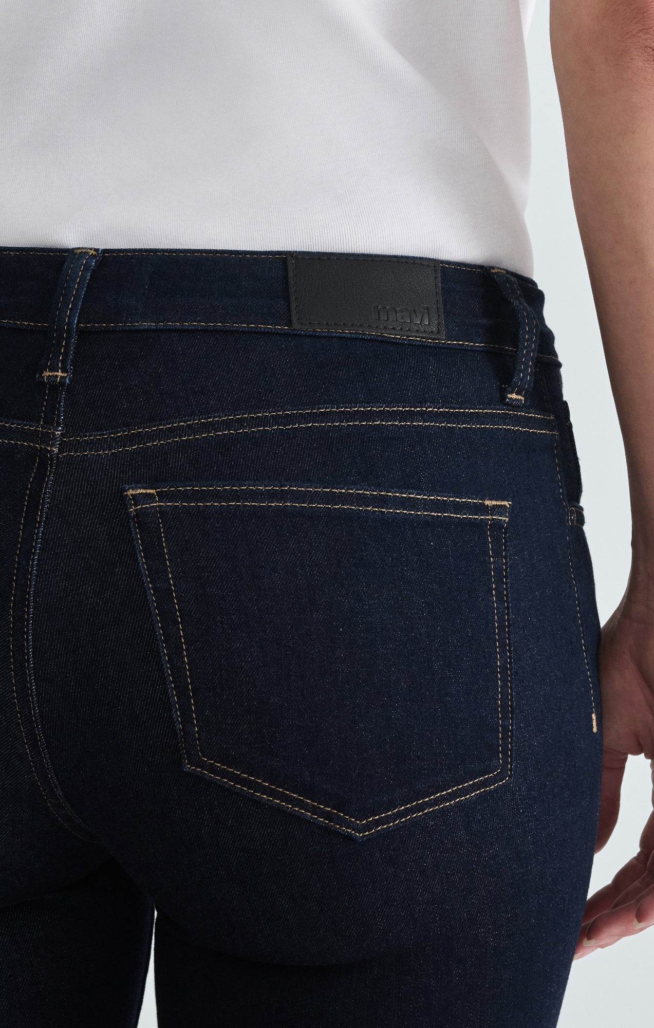 TESS SKINNY IN RINSE FEATHER LUXE - Mavi Jeans