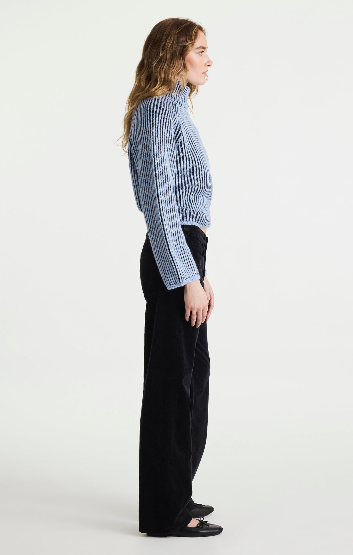 TAYLOR STRAIGHT LEG IN BLACK CORD