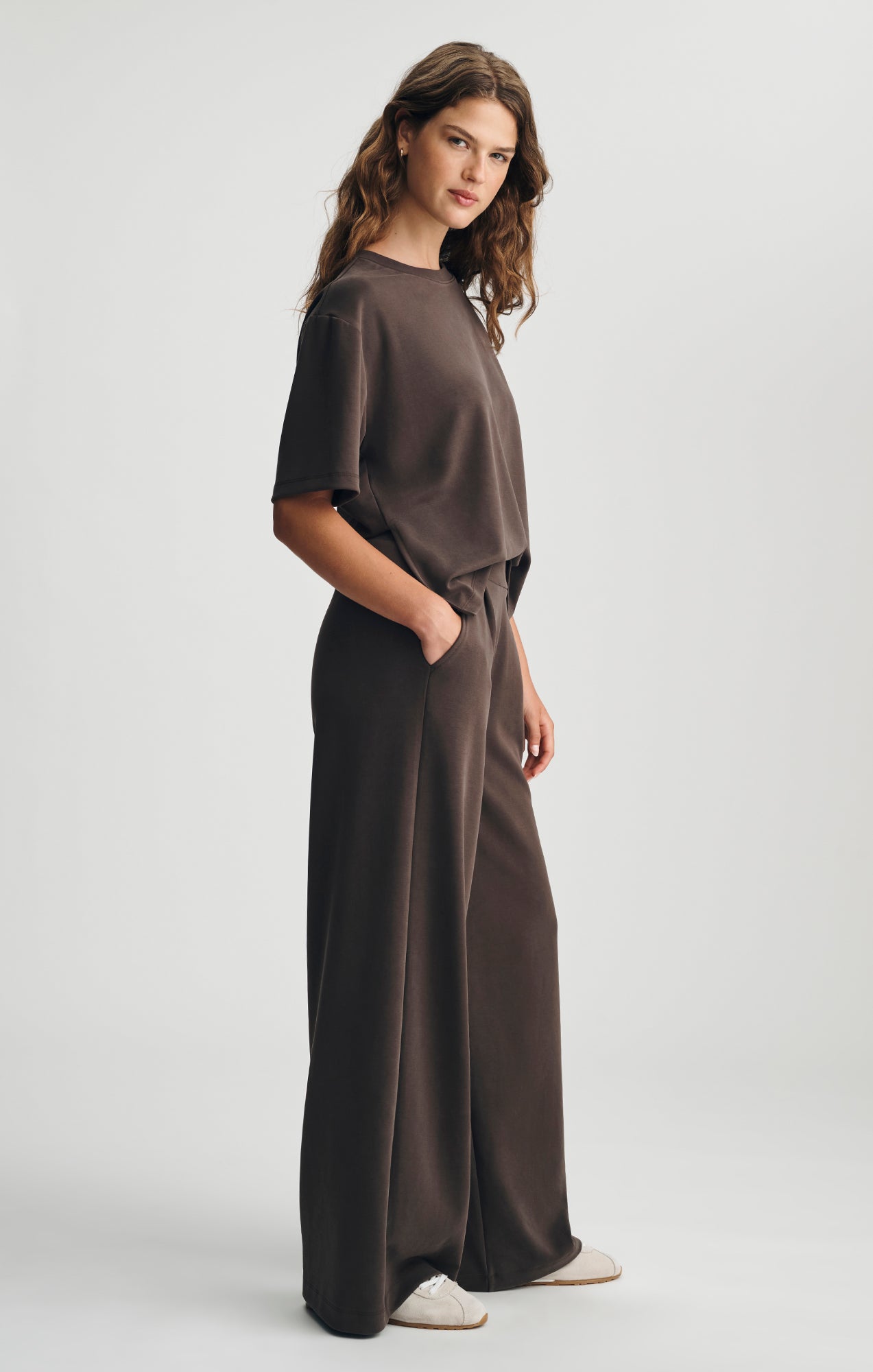 LUXE TOUCH TENCEL™ PANTS IN COFFEE BEAN - Mavi Jeans