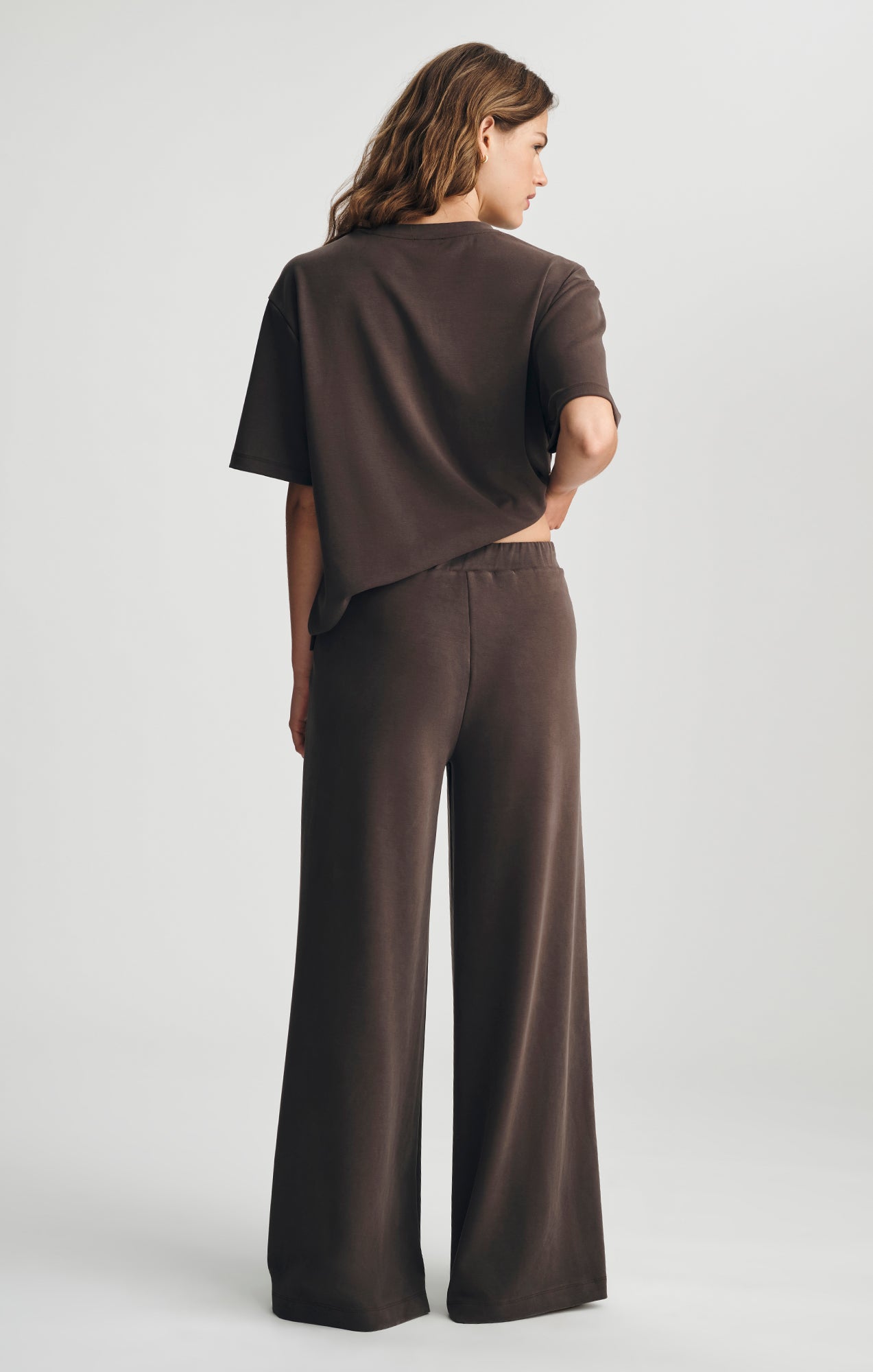 LUXE TOUCH TENCEL™ PANTS IN COFFEE BEAN - Mavi Jeans