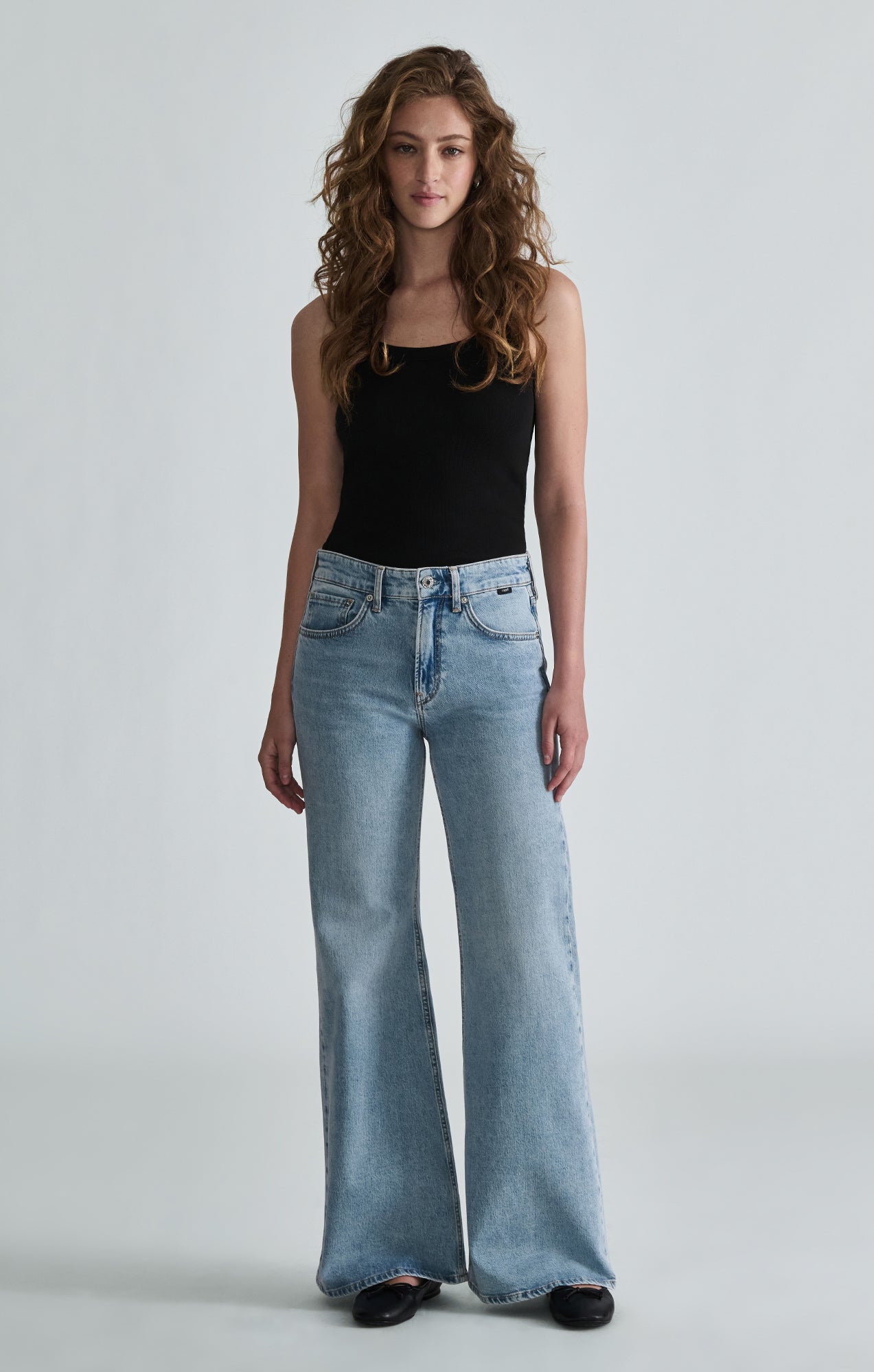 GRACE RELAXED FLARE IN BLEACHED CLASSIC BLUE - Mavi Jeans
