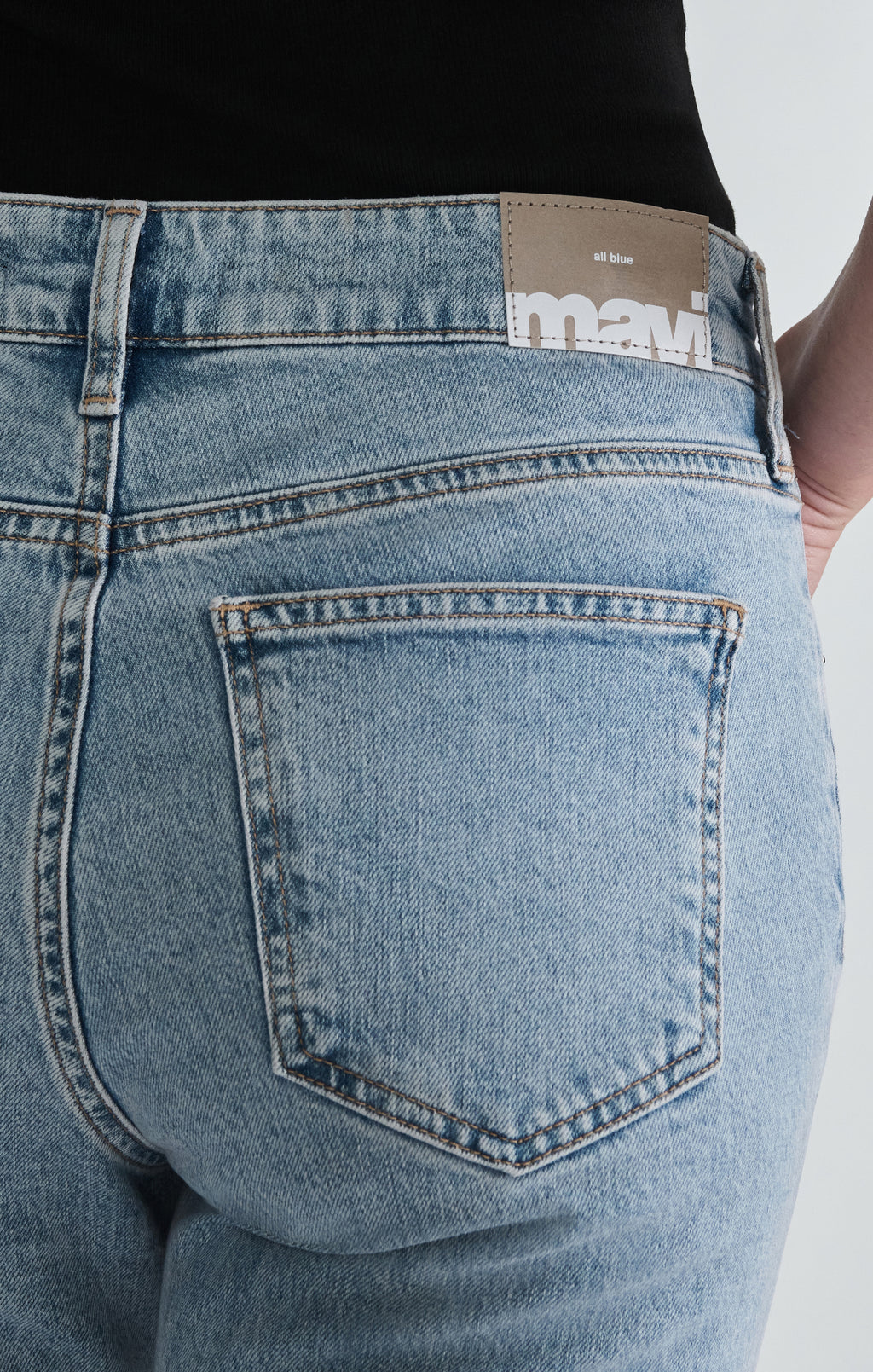 GRACE RELAXED FLARE IN BLEACHED CLASSIC BLUE - Mavi Jeans
