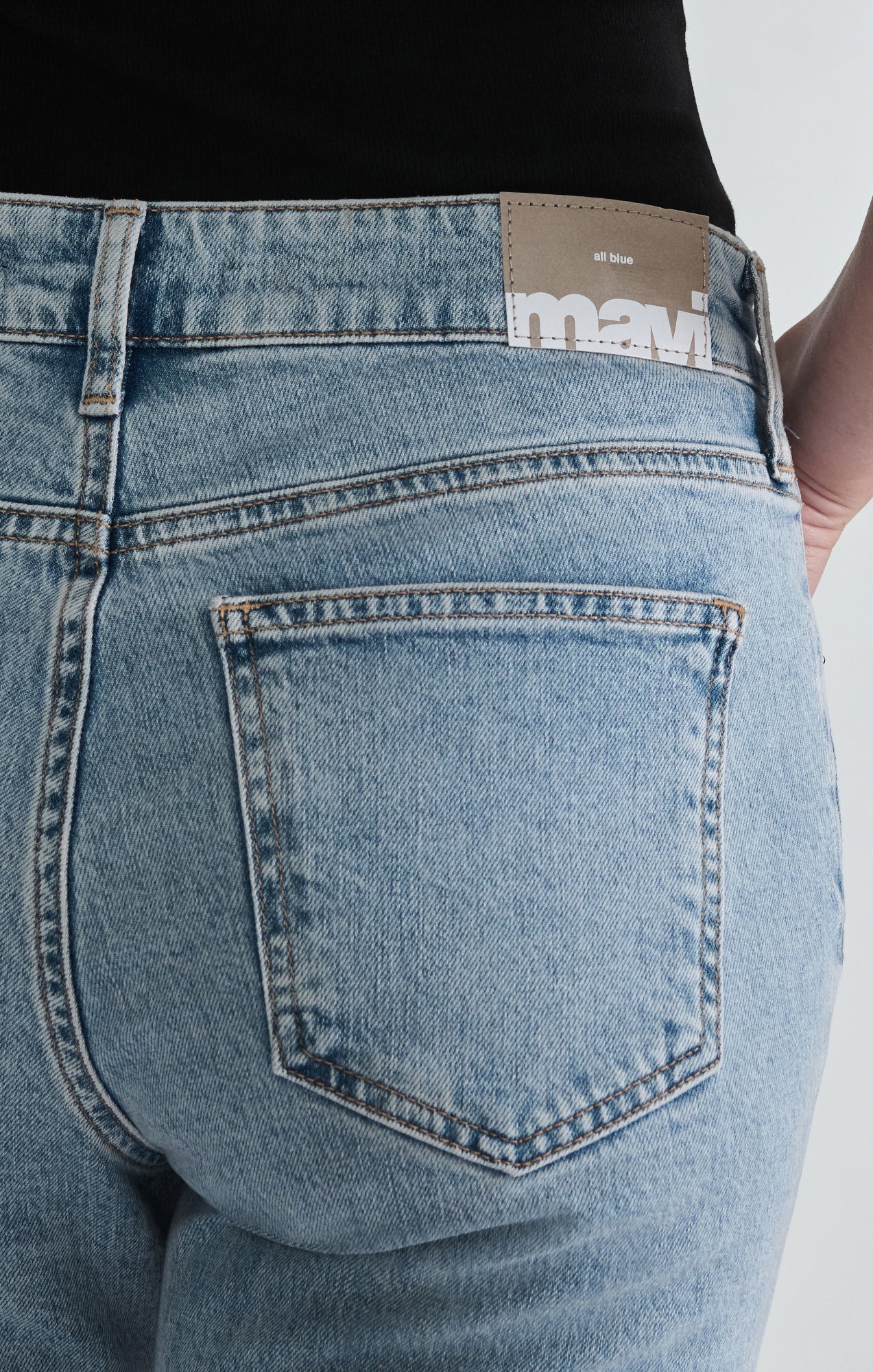 GRACE RELAXED FLARE IN BLEACHED CLASSIC BLUE - Mavi Jeans