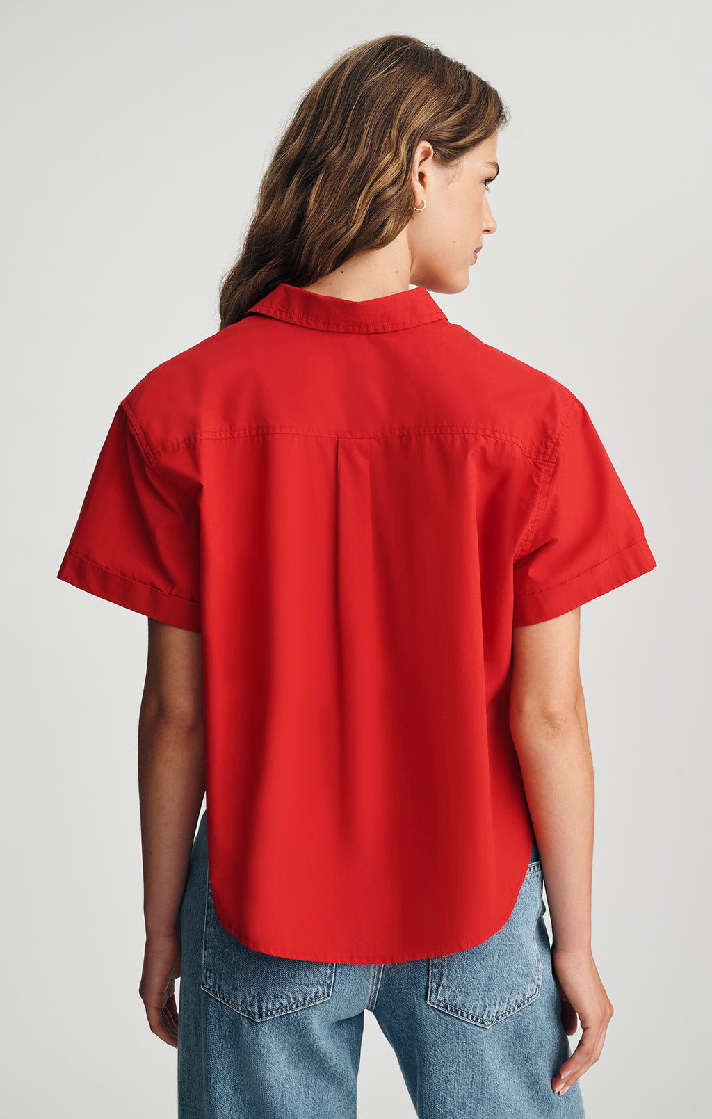 SHORT SLEEVE BUTTON-UP SHIRT IN EQUESTRIAN RED