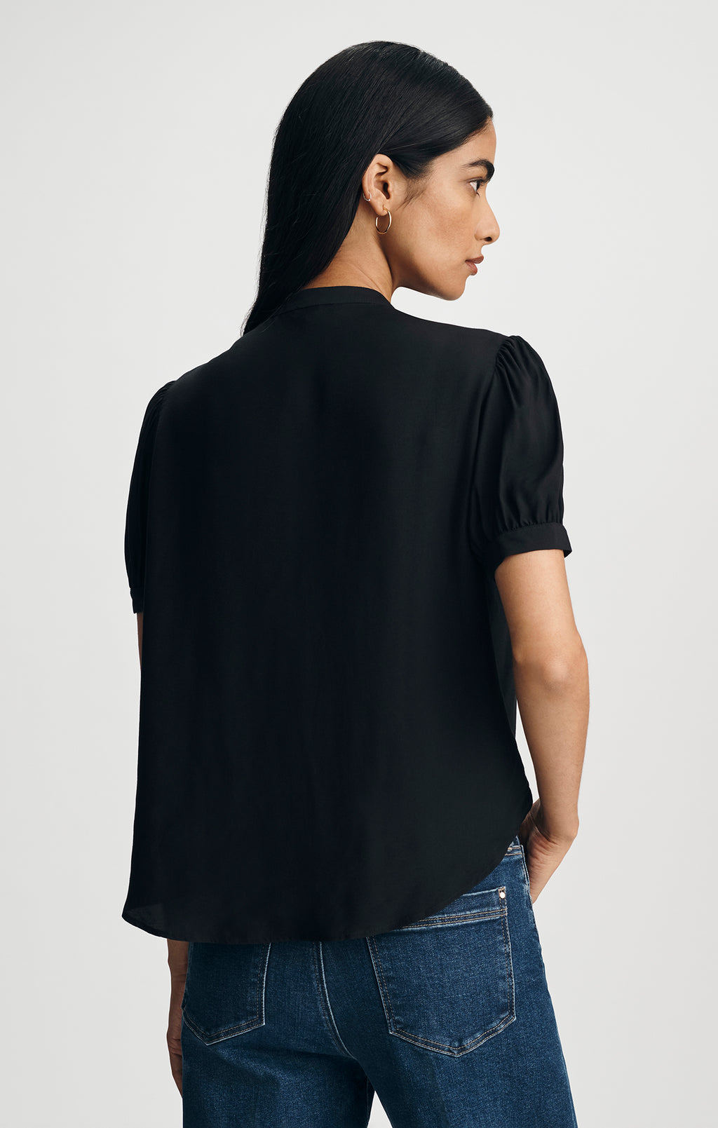 SHORT SLEEVE PINTUCK LACE TRIM SHIRT IN BLACK - Mavi Jeans